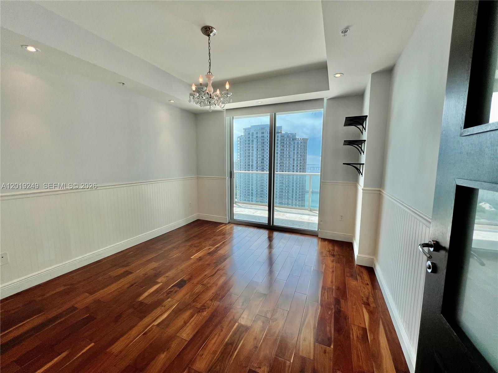 300 S Biscayne Blvd #2606 Miami, FL 33131