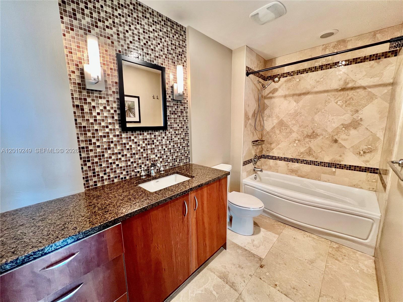 300 S Biscayne Blvd #2606 Miami, FL 33131