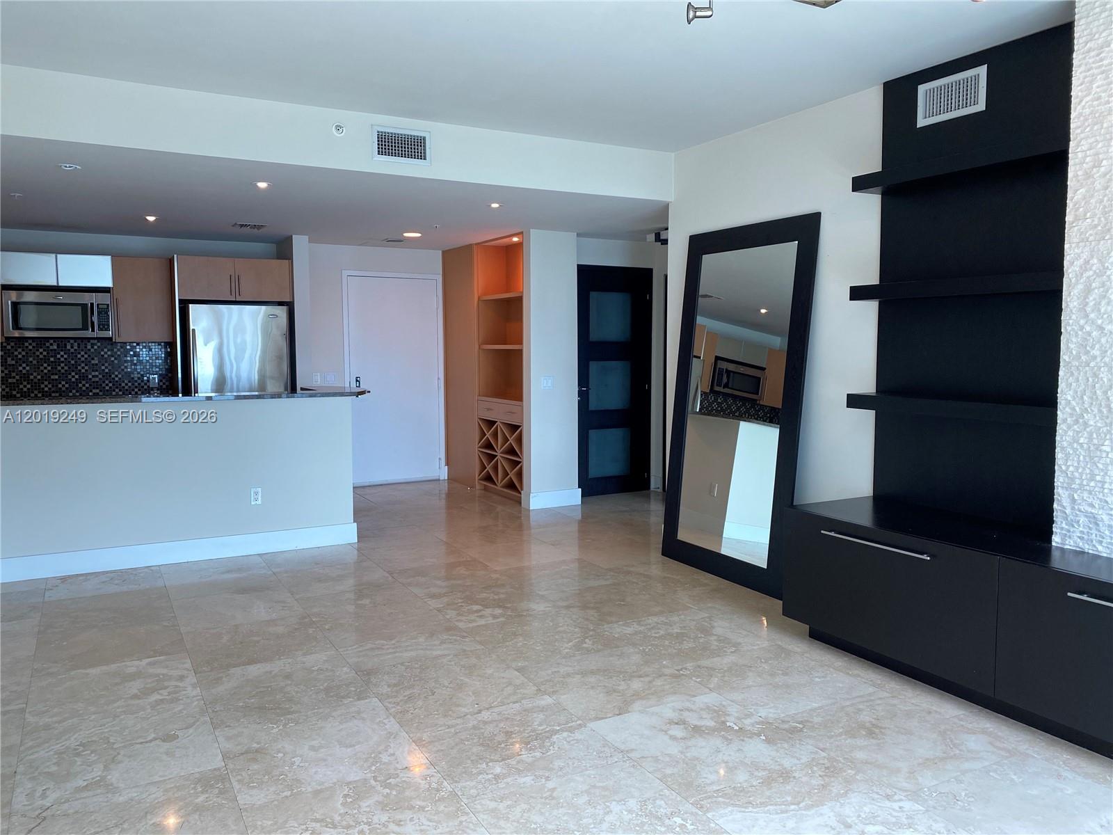 300 S Biscayne Blvd #2606 Miami, FL 33131