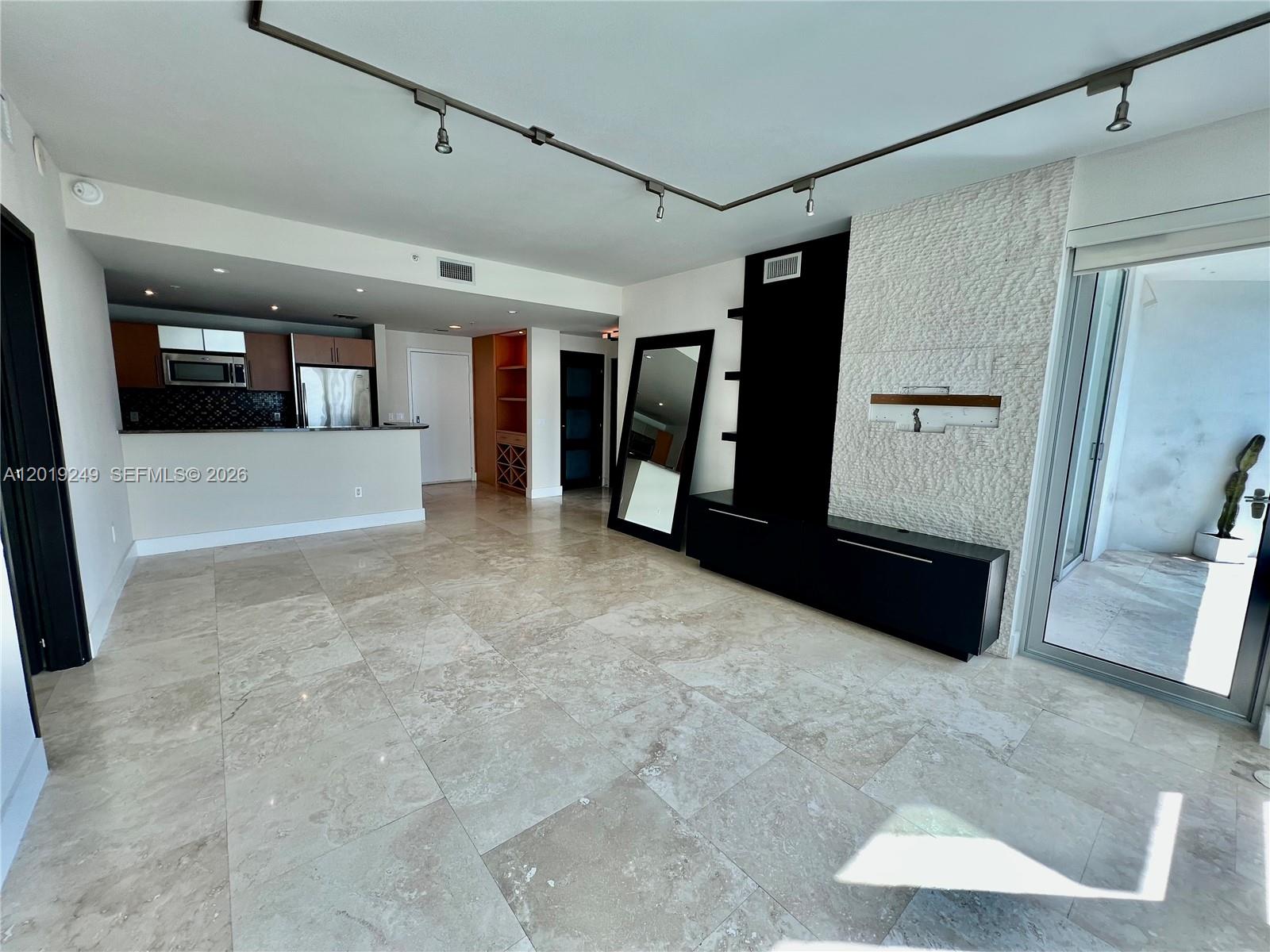 300 S Biscayne Blvd #2606 Miami, FL 33131