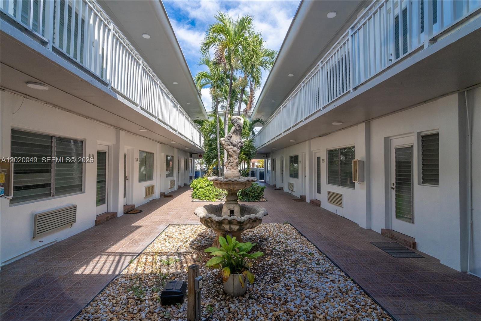 7640 Carlyle Ave #1A