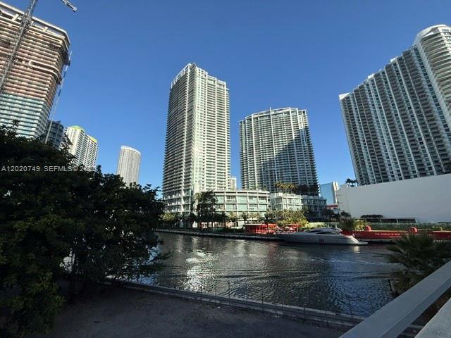 92 SW 3rd St #1804