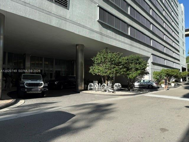 92 SW 3rd St #1804 Miami, FL 33130
