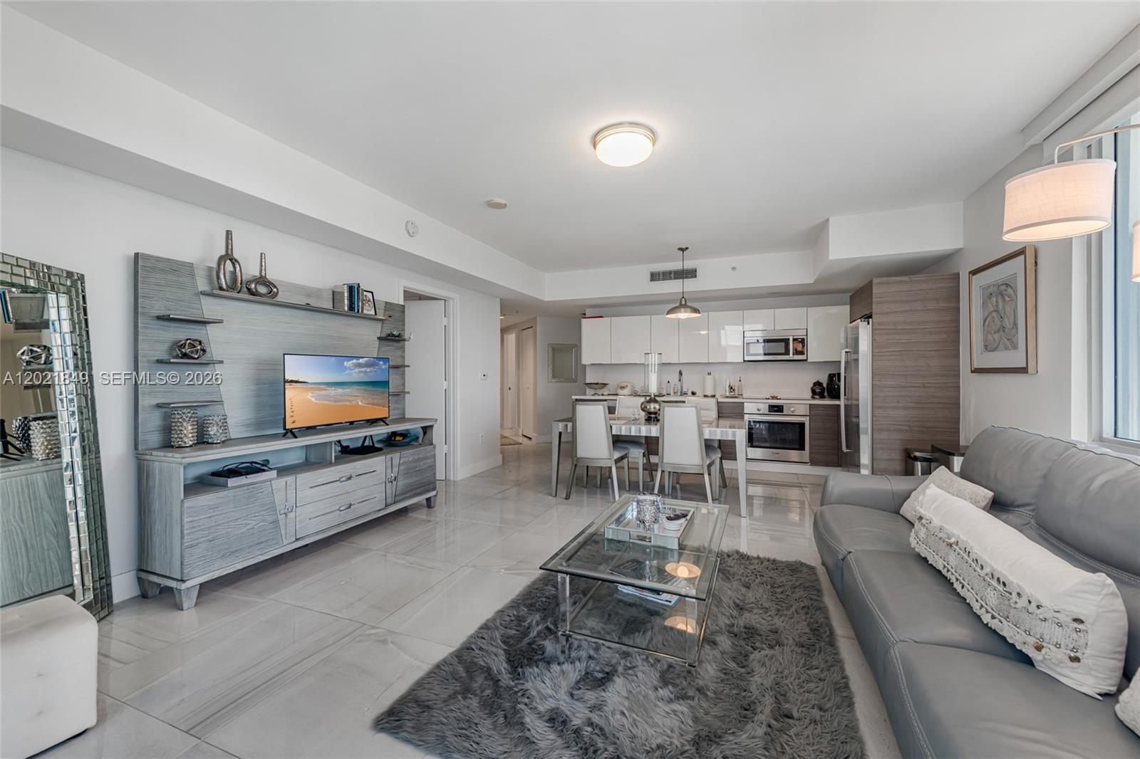 image Brickell Ten13