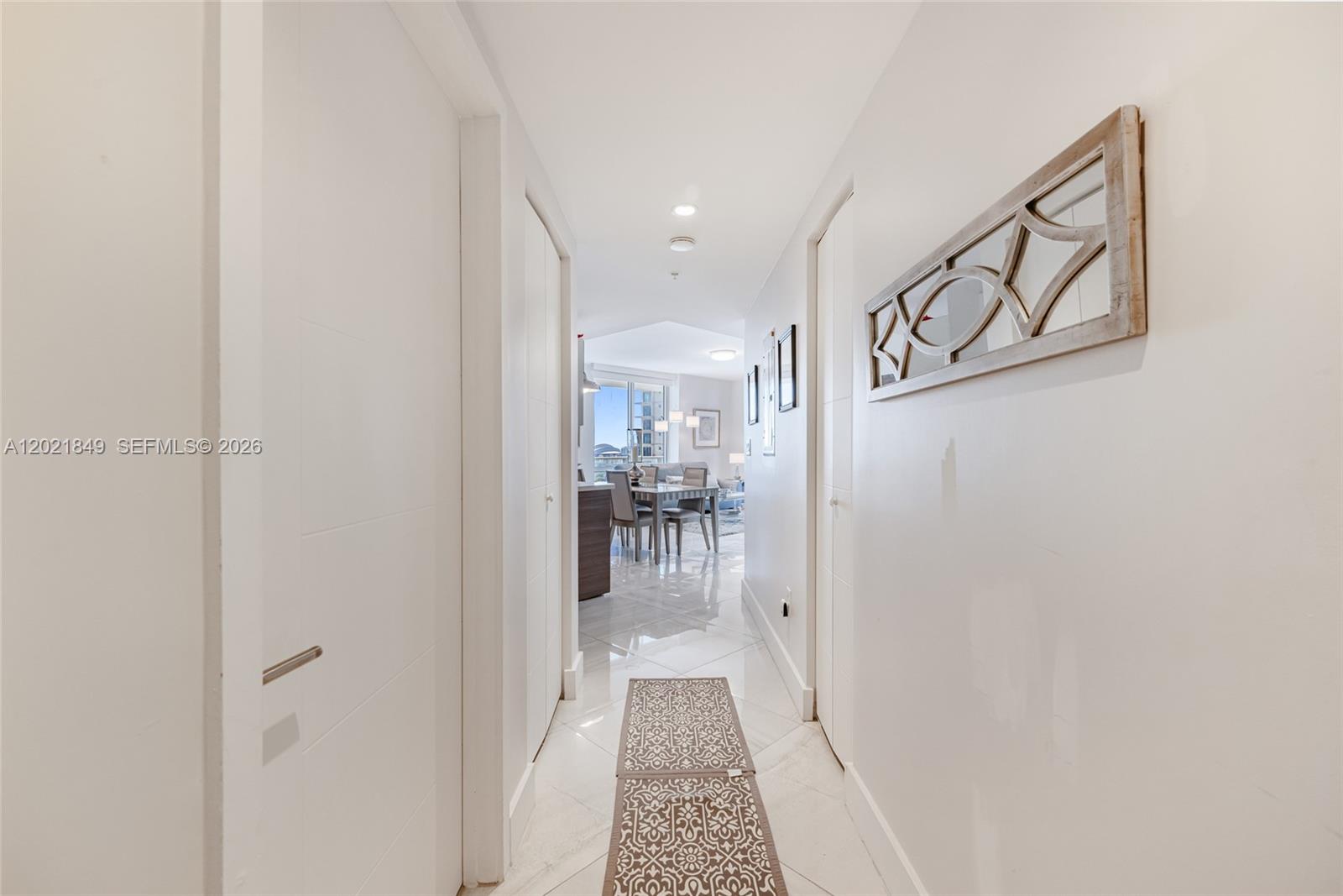 image Brickell Ten6