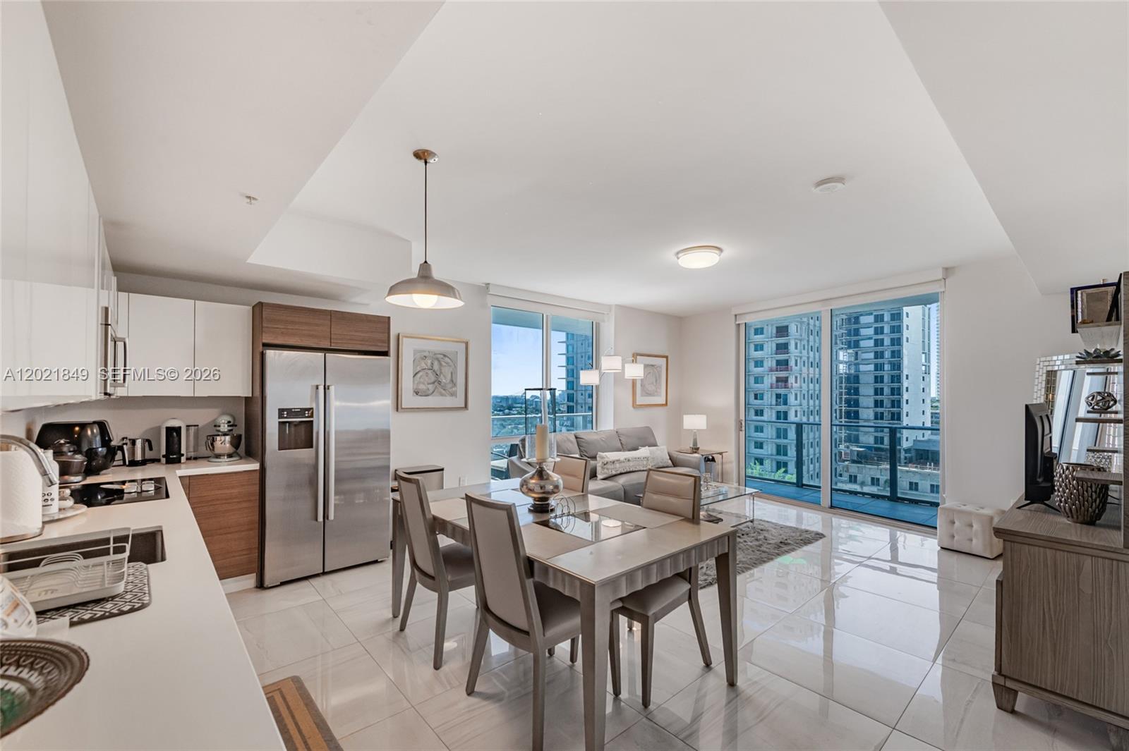 image Brickell Ten8