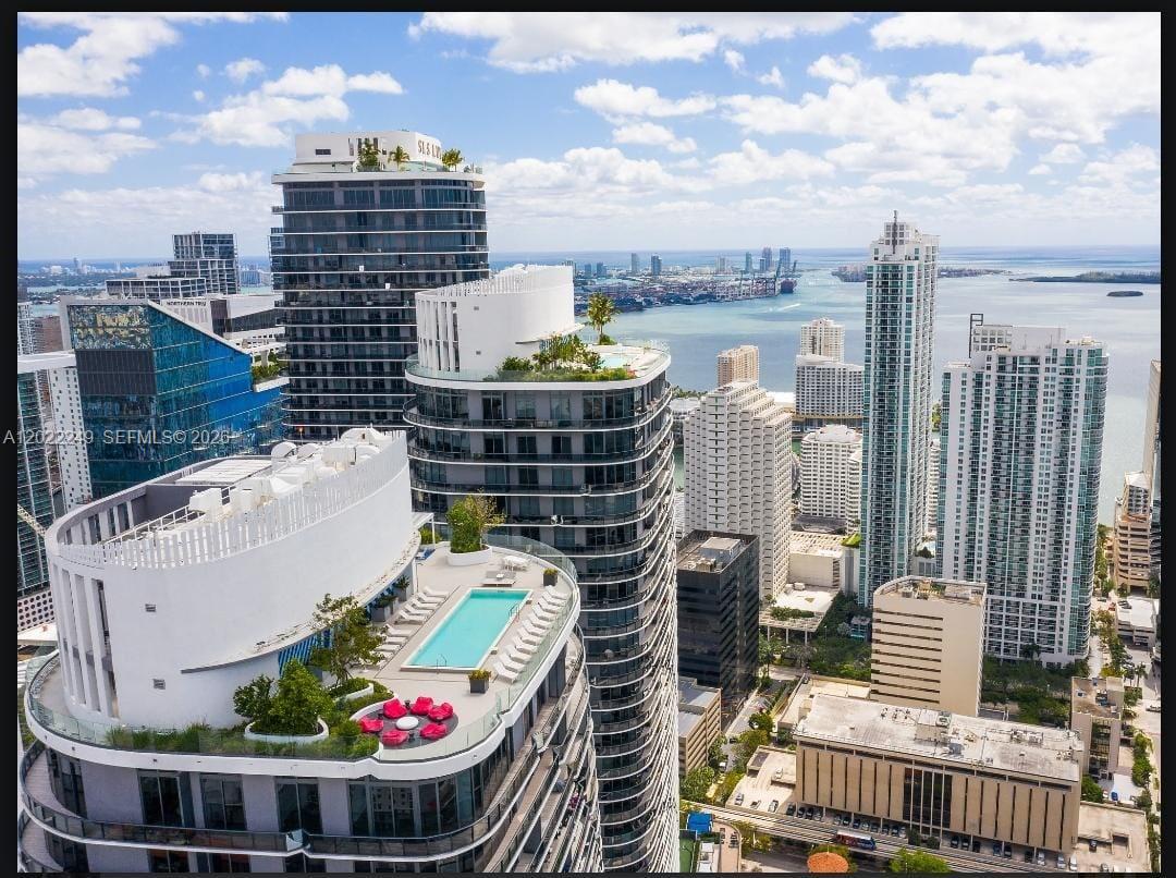 image Brickell Heights West12