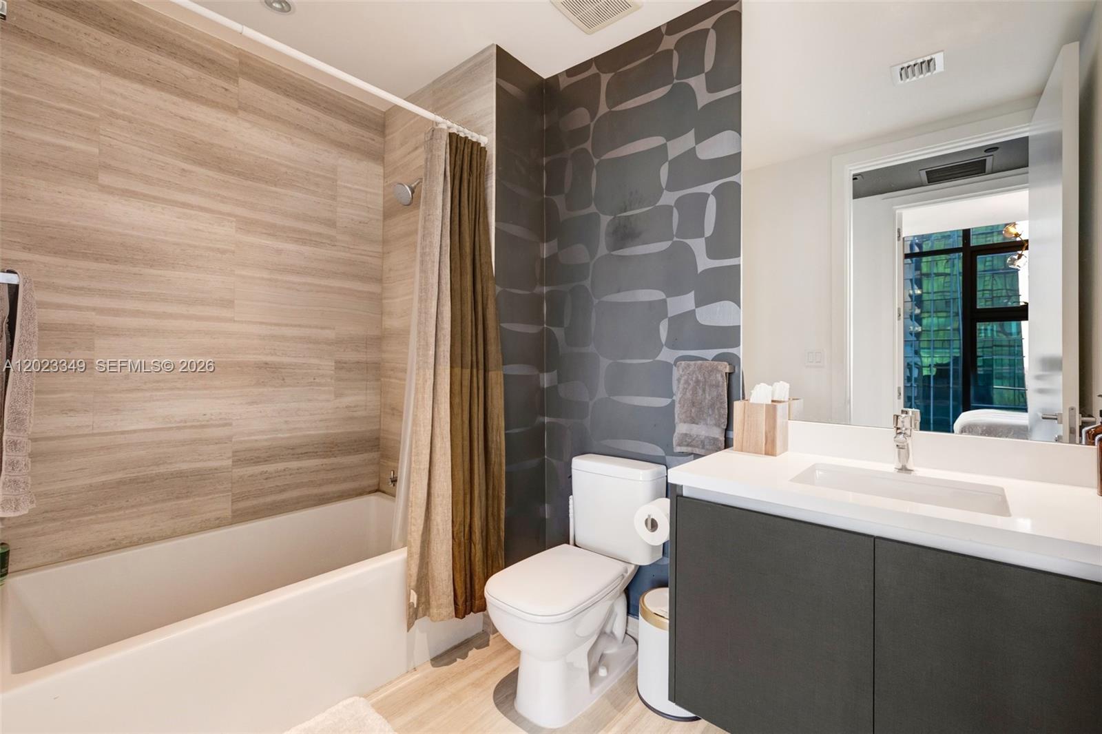 1451 Brickell Ave #4304 Miami, FL 33131