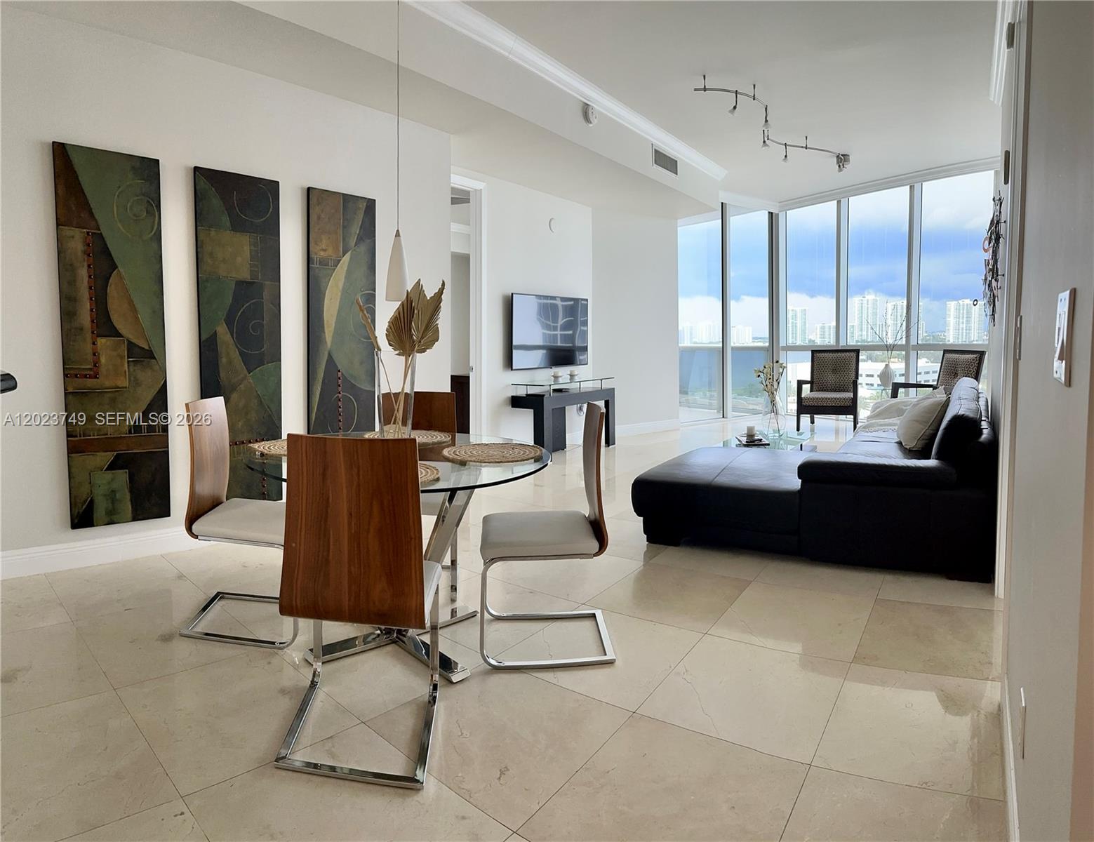 18101 Collins Ave #1108