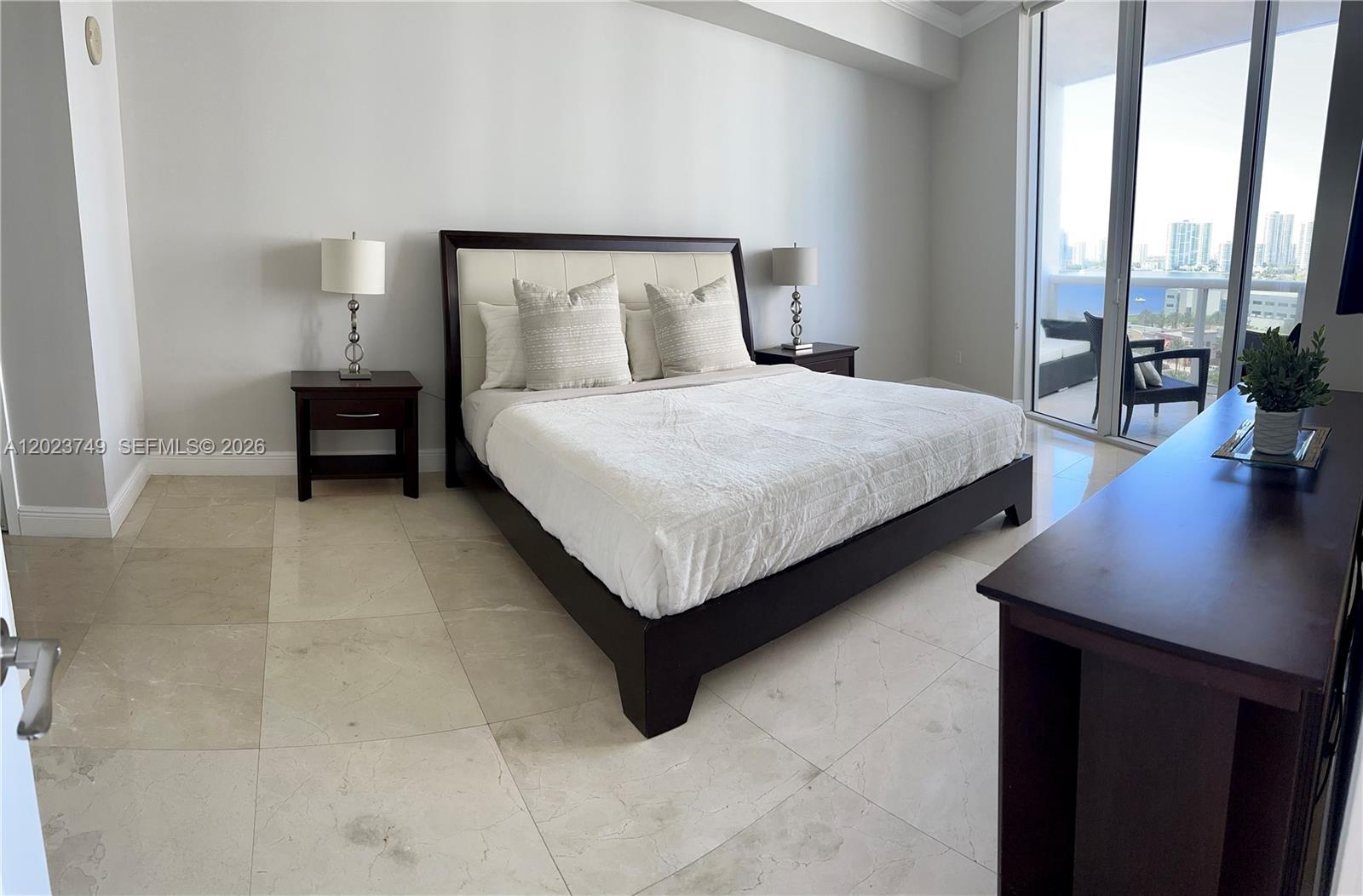 18101 Collins Ave #1108 Sunny Isles Beach, FL 33160