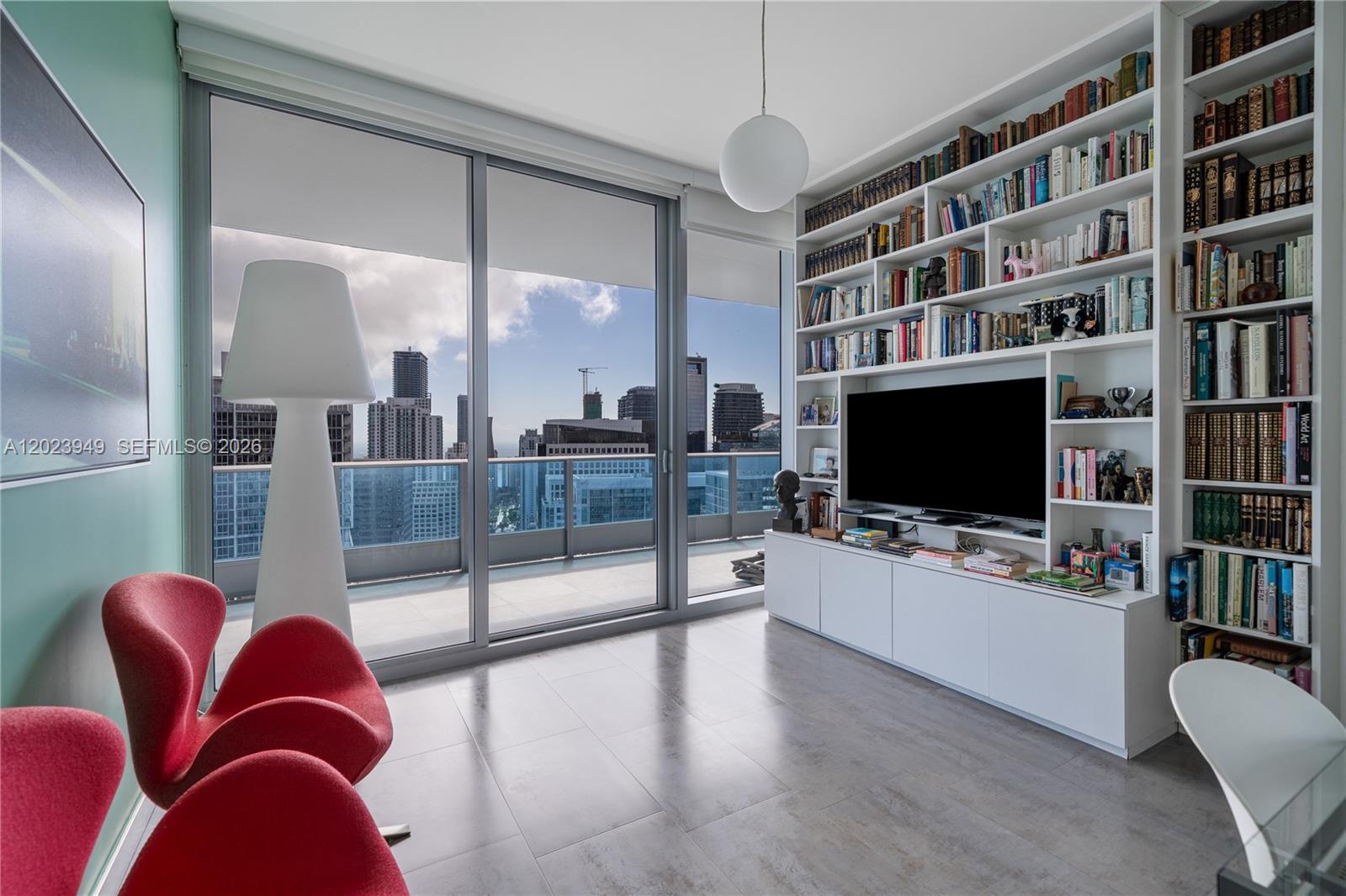 200 Biscayne Blvd Way #4902 Miami, FL 33131