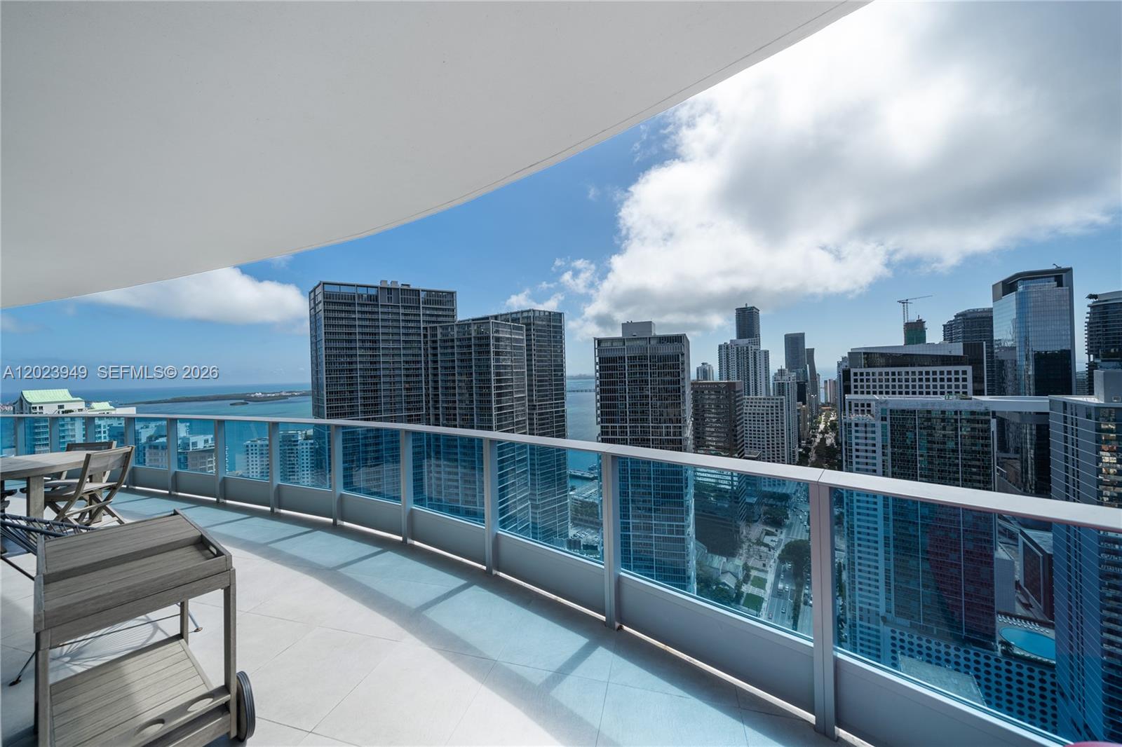 200 Biscayne Blvd Way #4902 Miami, FL 33131