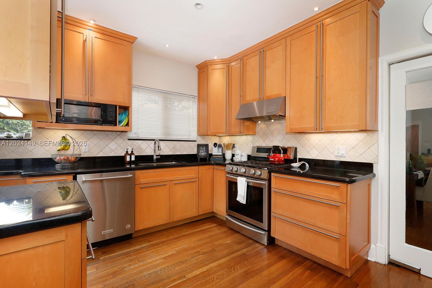 712 Navarre Ave Coral Gables, FL 33134