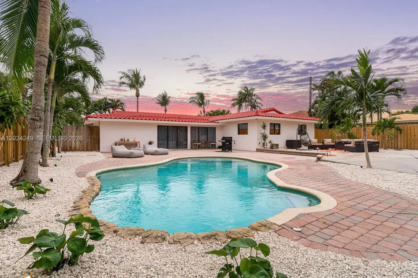 5250 NE 15th Ave Fort Lauderdale, FL 33334