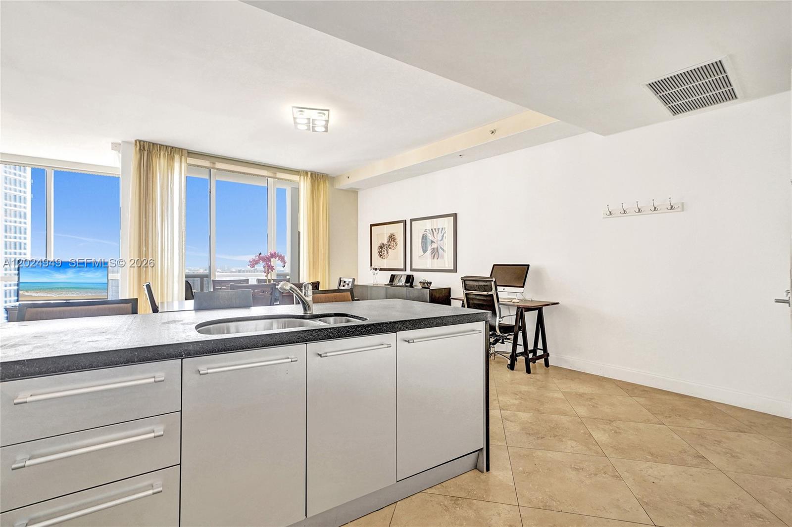 18201 Collins Ave #3707 Sunny Isles Beach, FL 33160