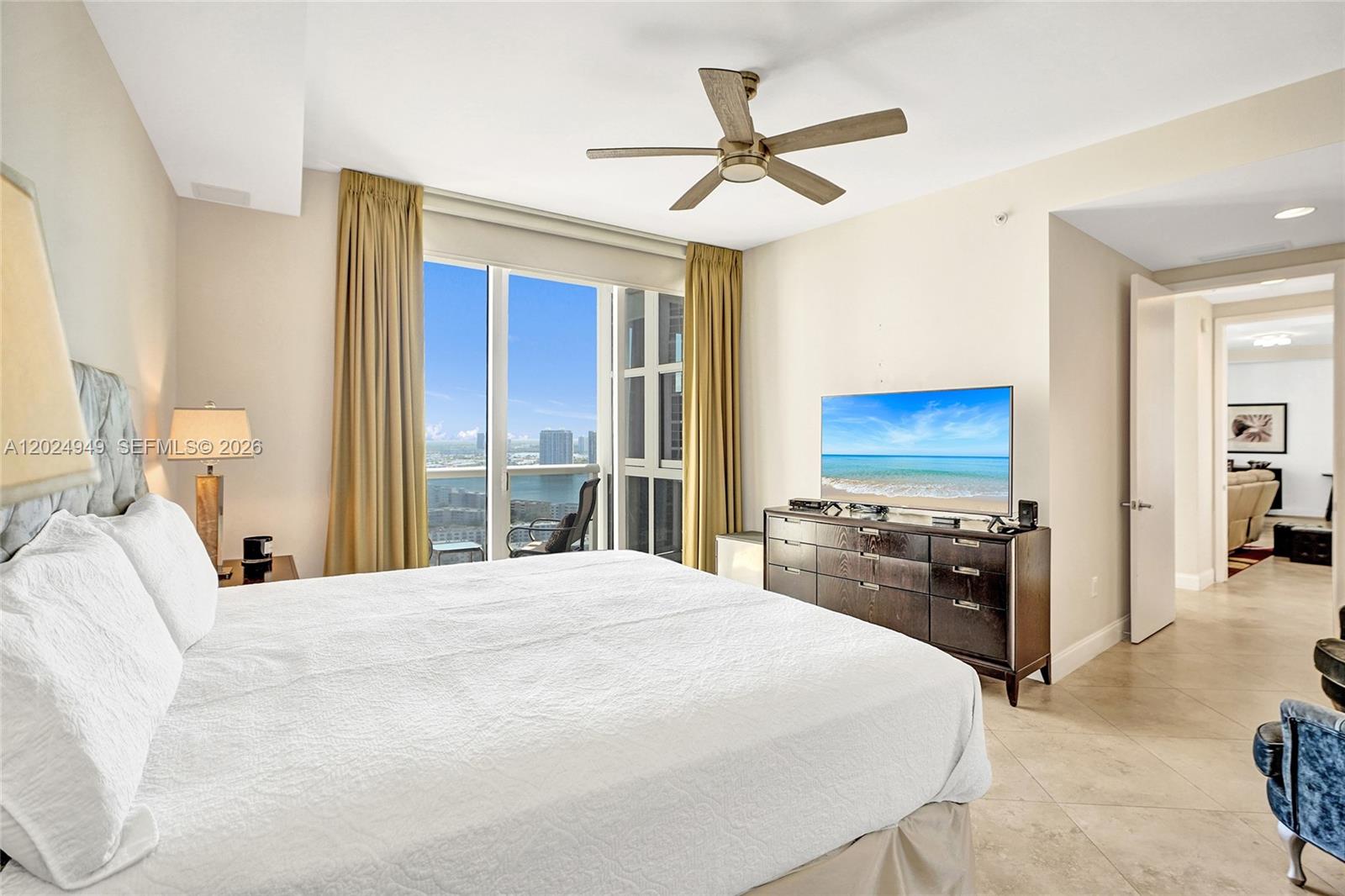 18201 Collins Ave #3707 Sunny Isles Beach, FL 33160