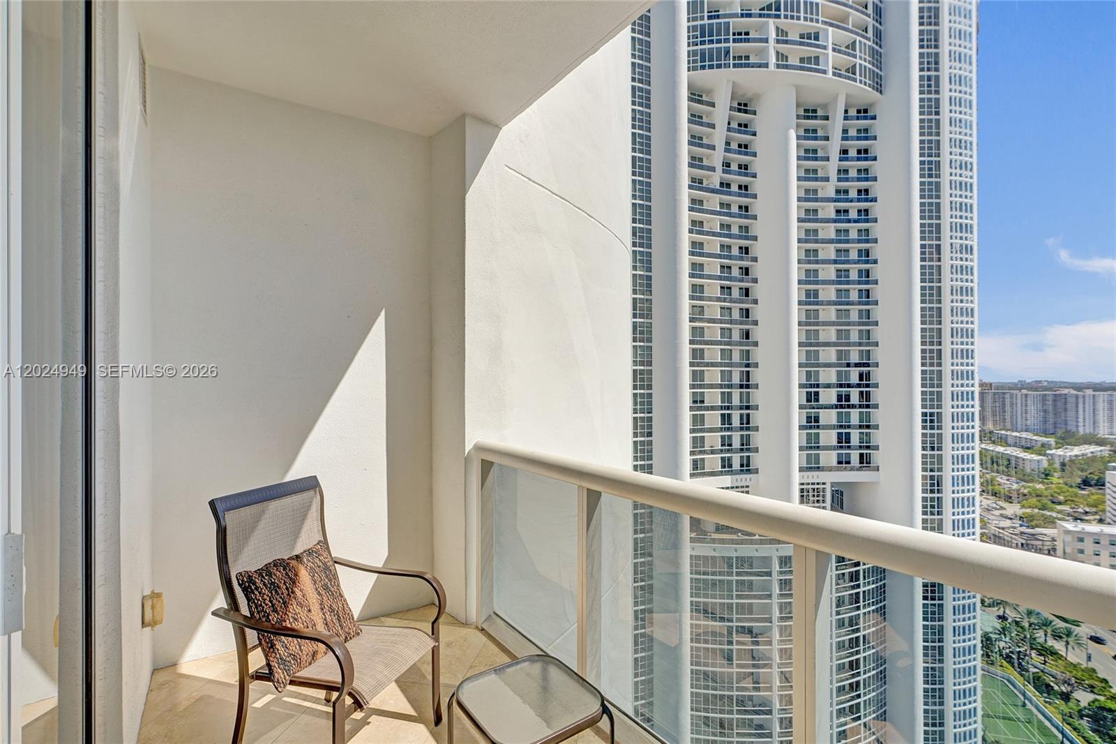 18201 Collins Ave #3707 Sunny Isles Beach, FL 33160