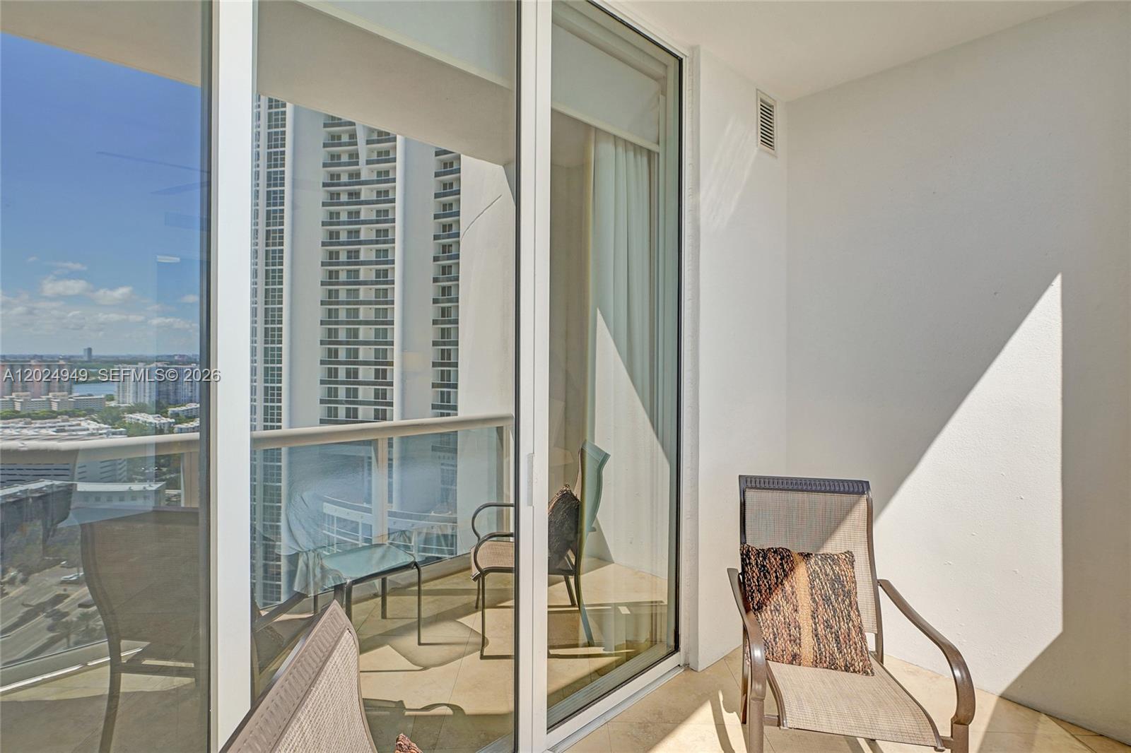 18201 Collins Ave #3707 Sunny Isles Beach, FL 33160