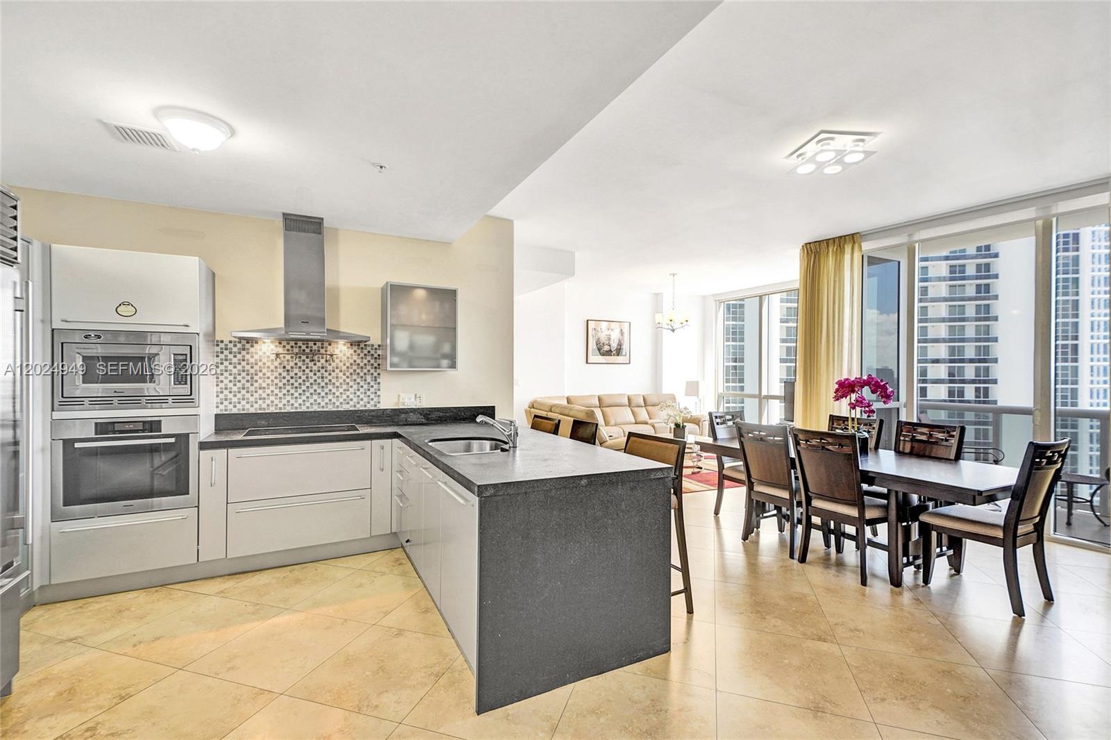 18201 Collins Ave #3707 Sunny Isles Beach, FL 33160