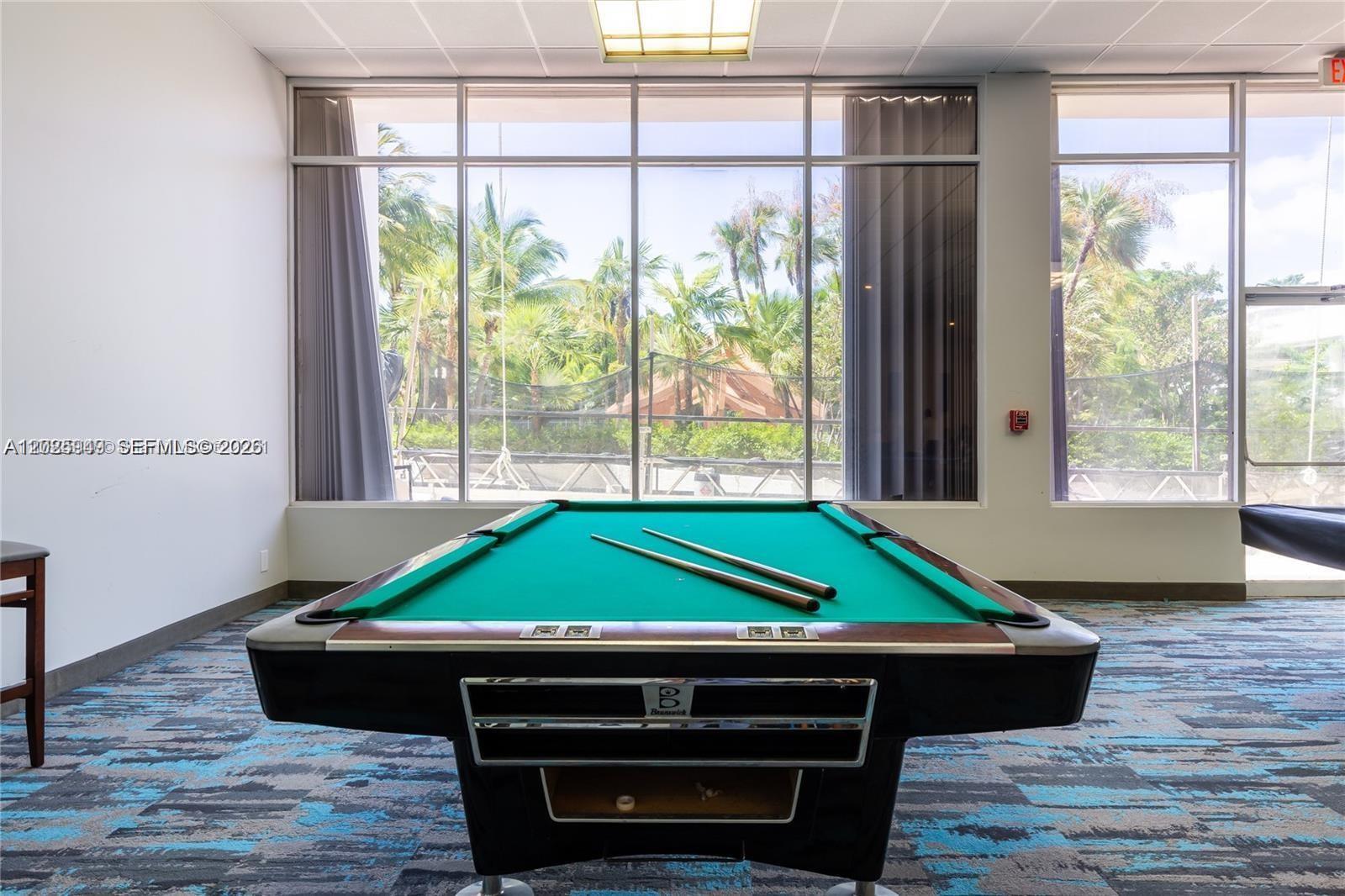 100 Bayview Dr #503 Sunny Isles Beach, FL 33160