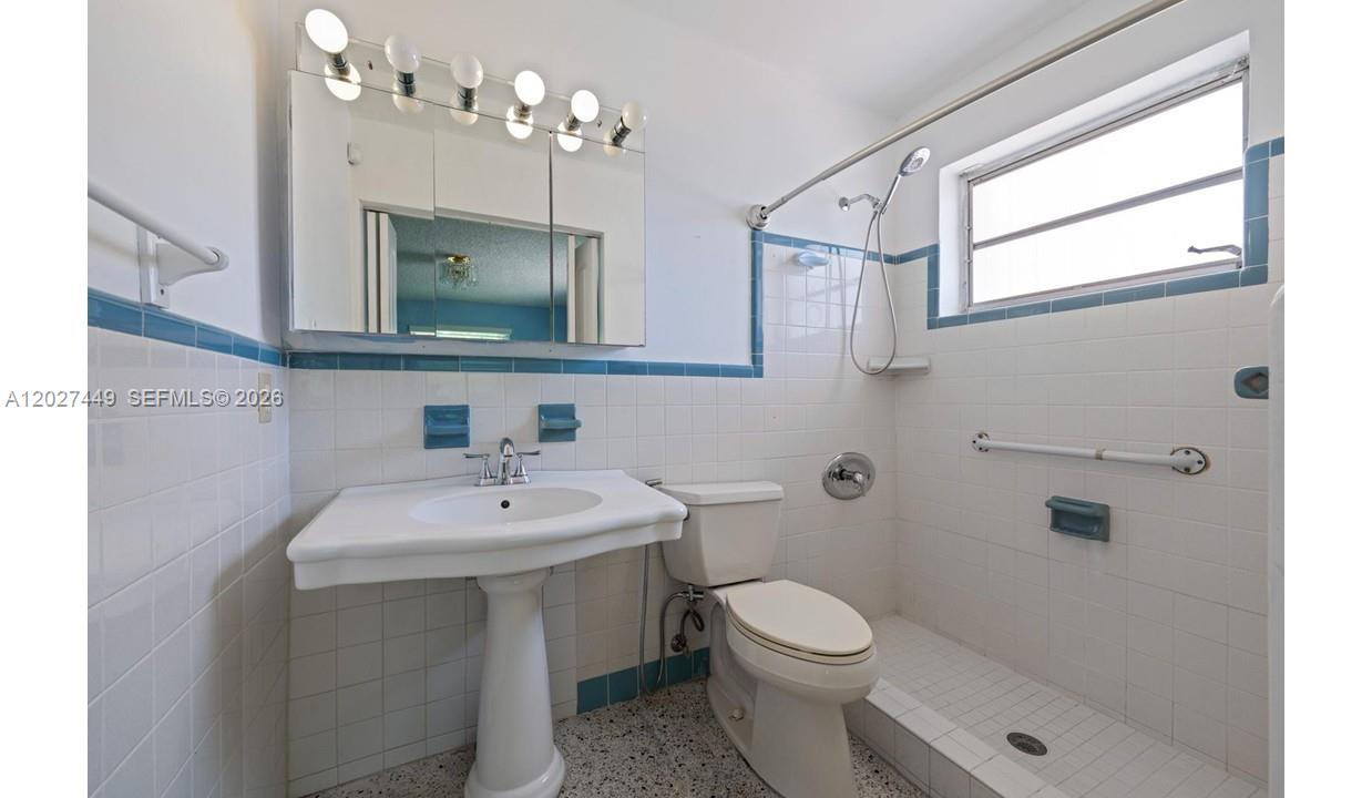 3062 SW 14th St Miami, FL 33145