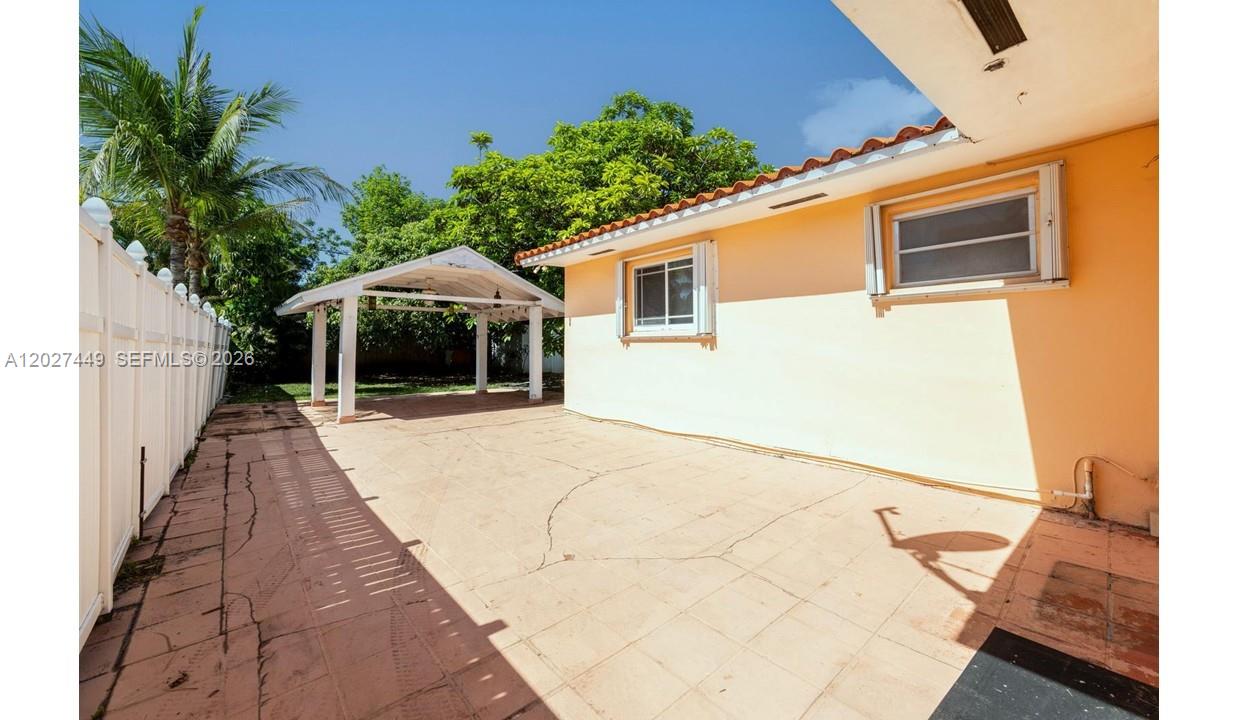 3062 SW 14th St Miami, FL 33145