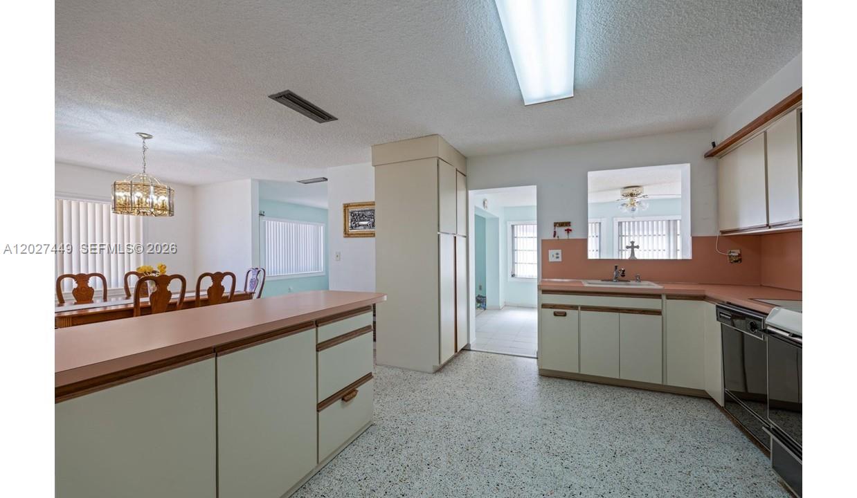 3062 SW 14th St Miami, FL 33145