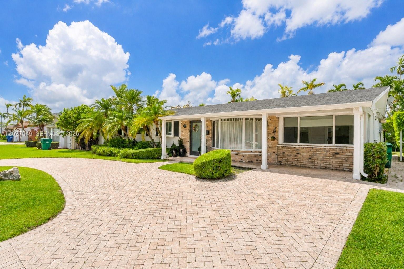 5810 SW 89th Ct Miami, FL 33173
