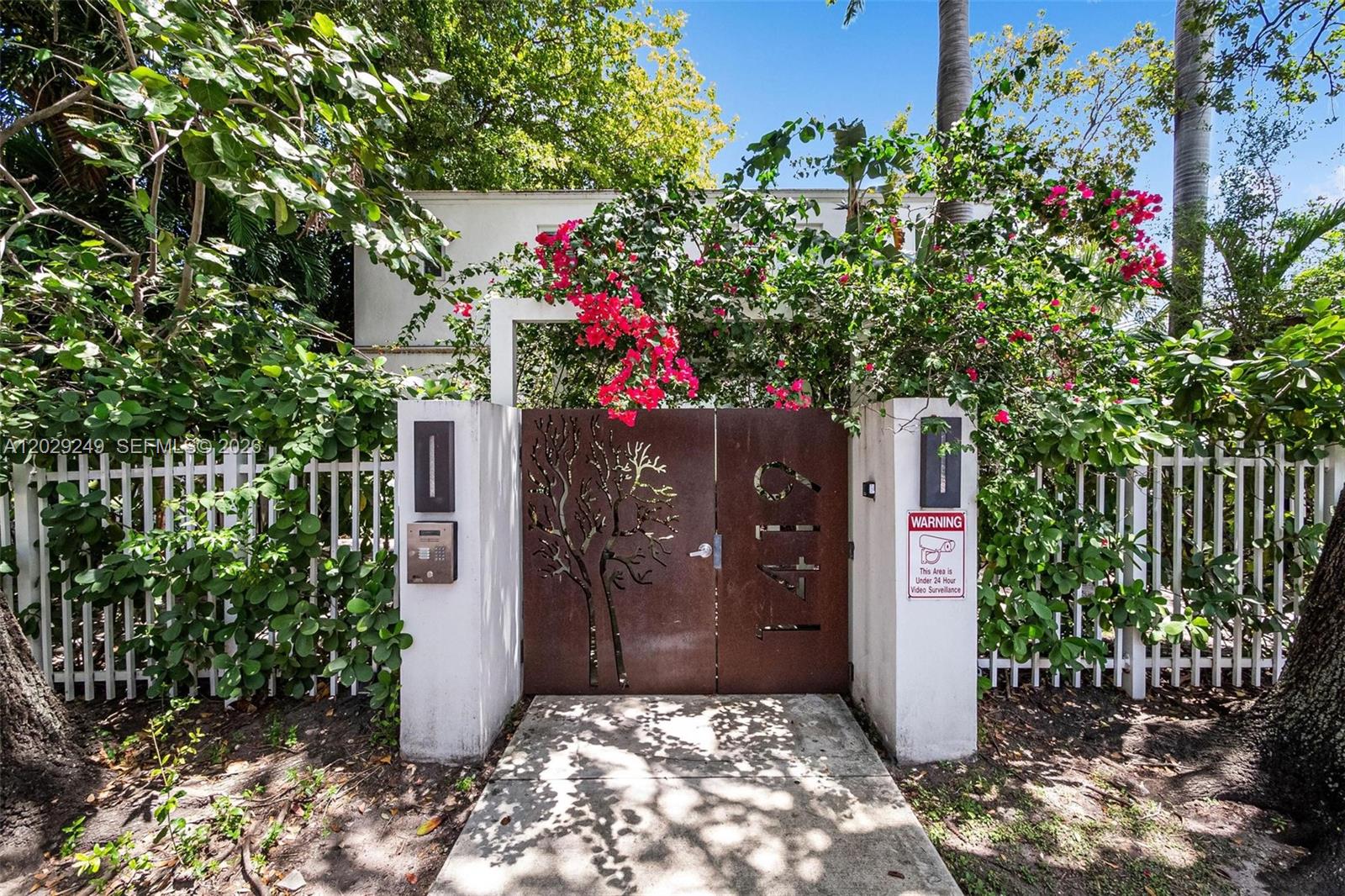 1419 West Ave #201