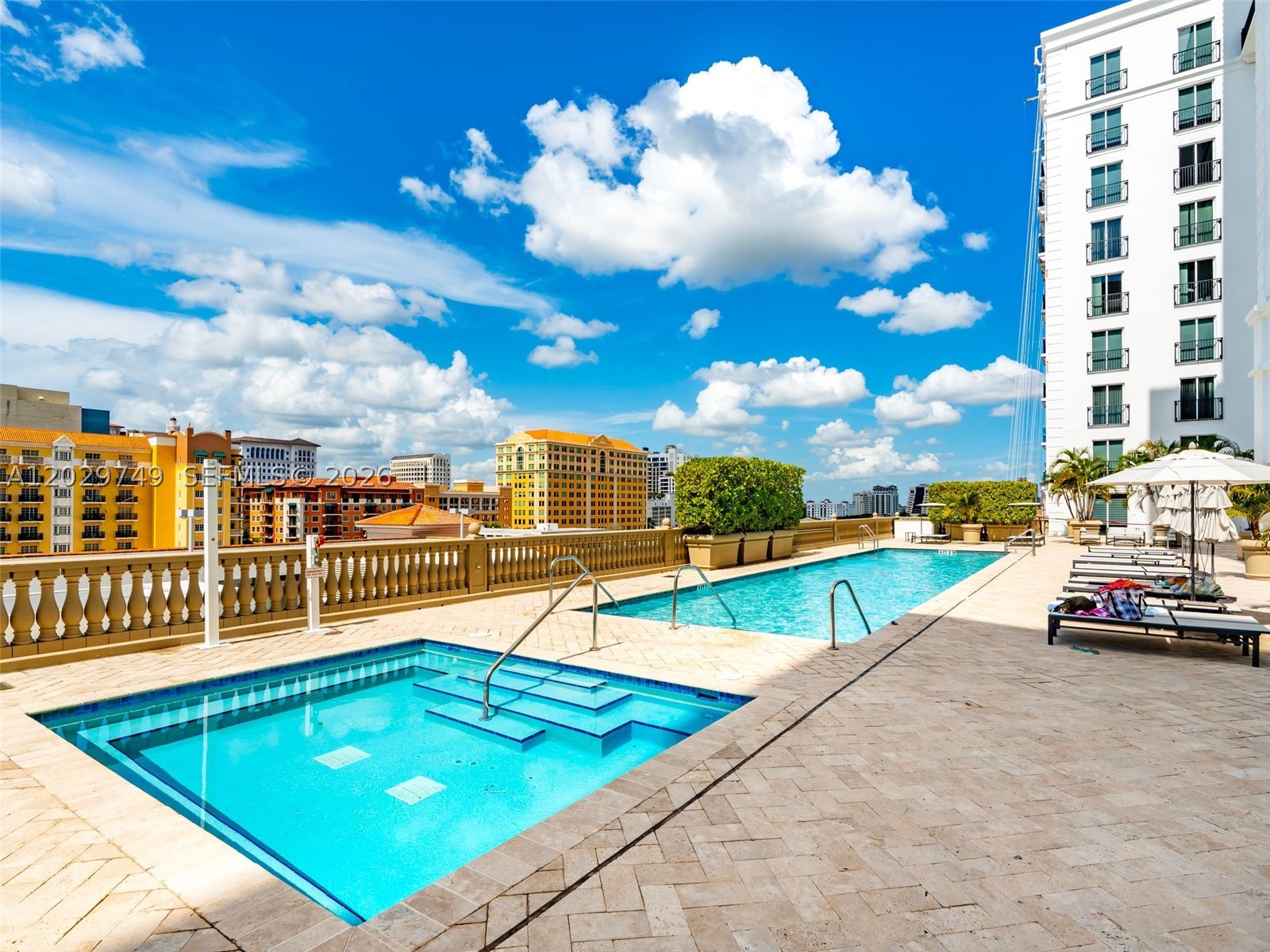 image Ten Aragon Condo23