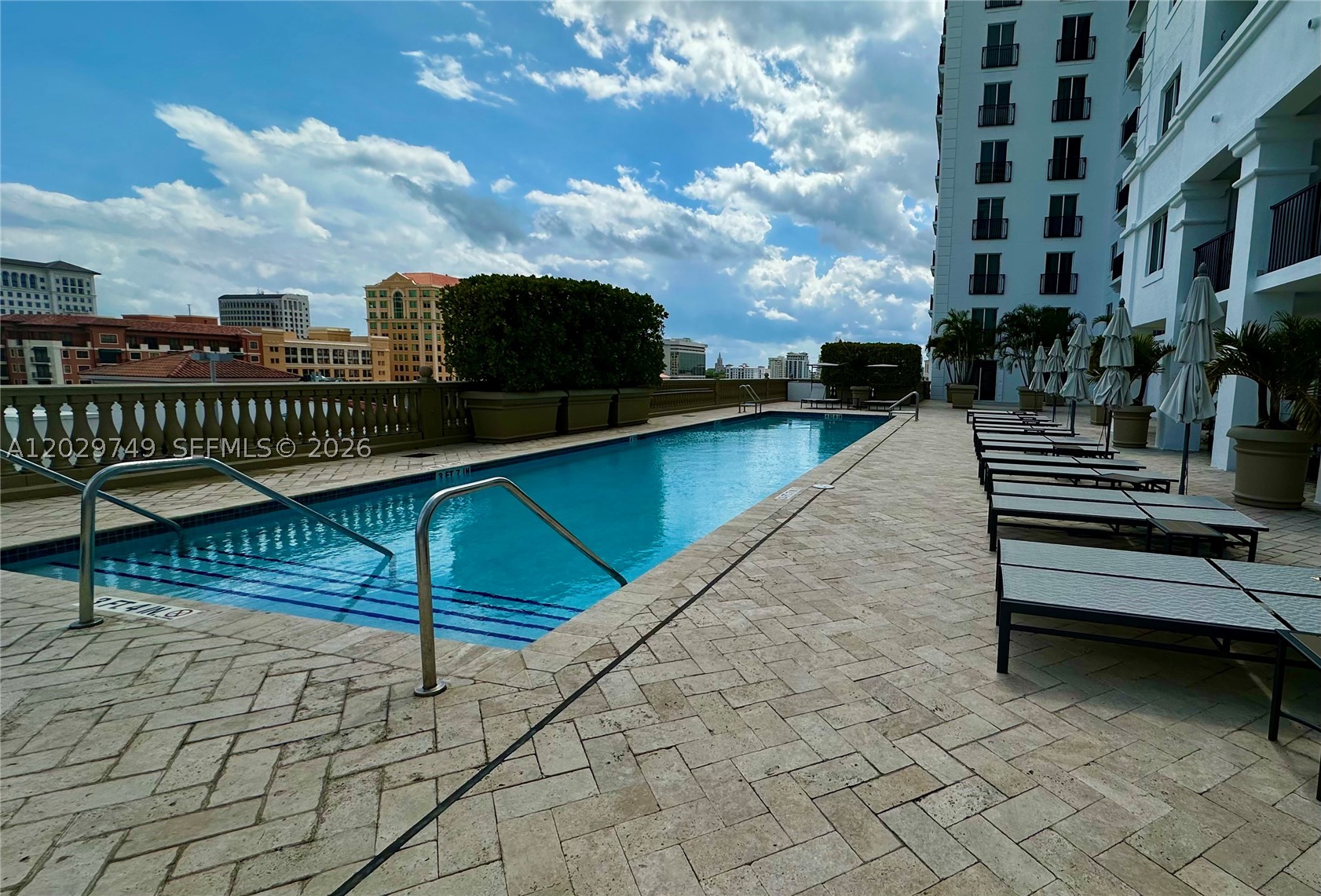 image Ten Aragon Condo3