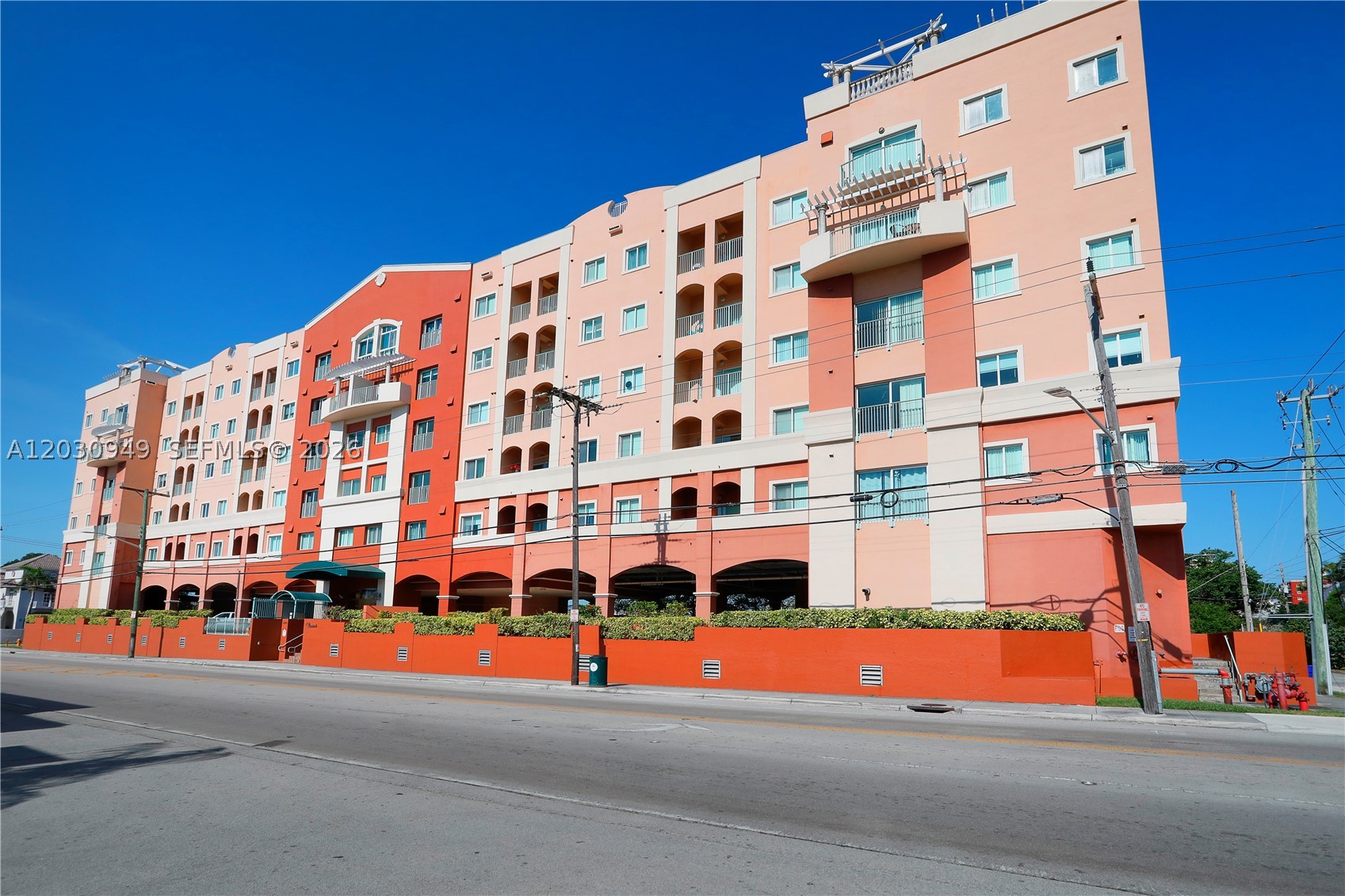 2280 SW 32nd Ave #605