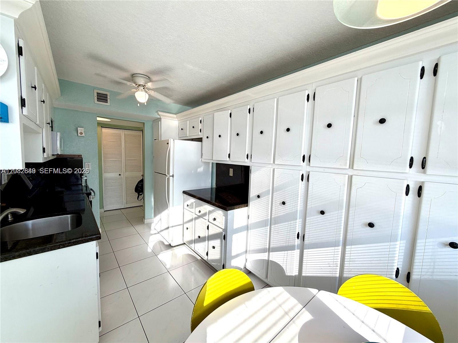 1833 S Ocean Dr #1202 Hallandale Beach, FL 33009