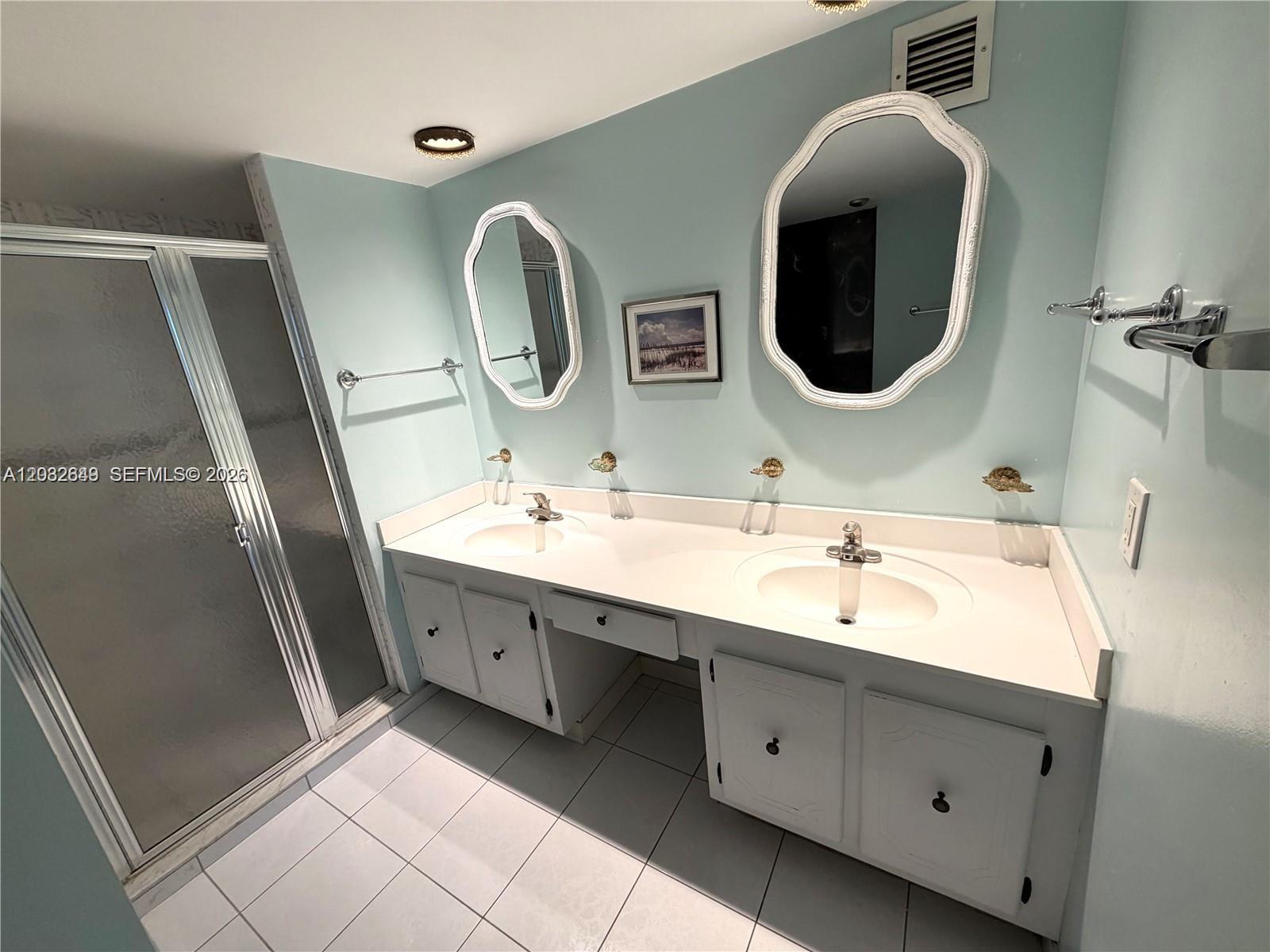 1833 S Ocean Dr #1202 Hallandale Beach, FL 33009
