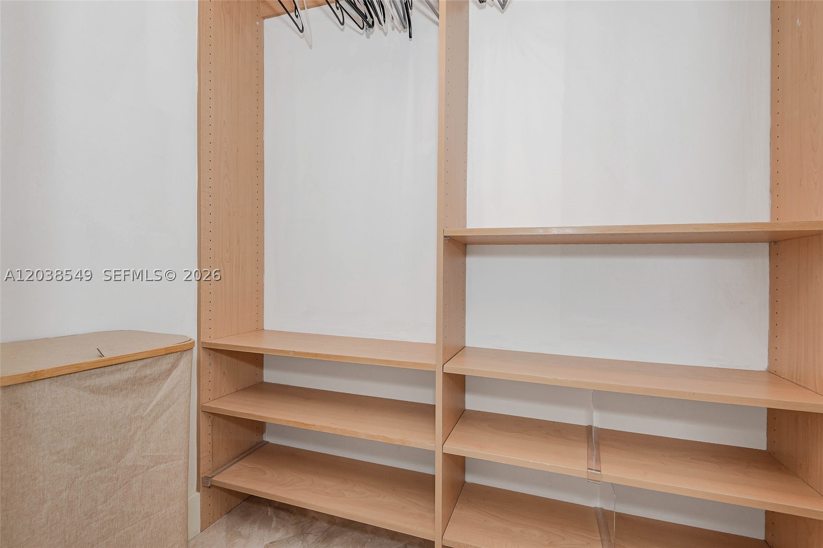 90 Alton Rd #1109 Miami Beach, FL 33139