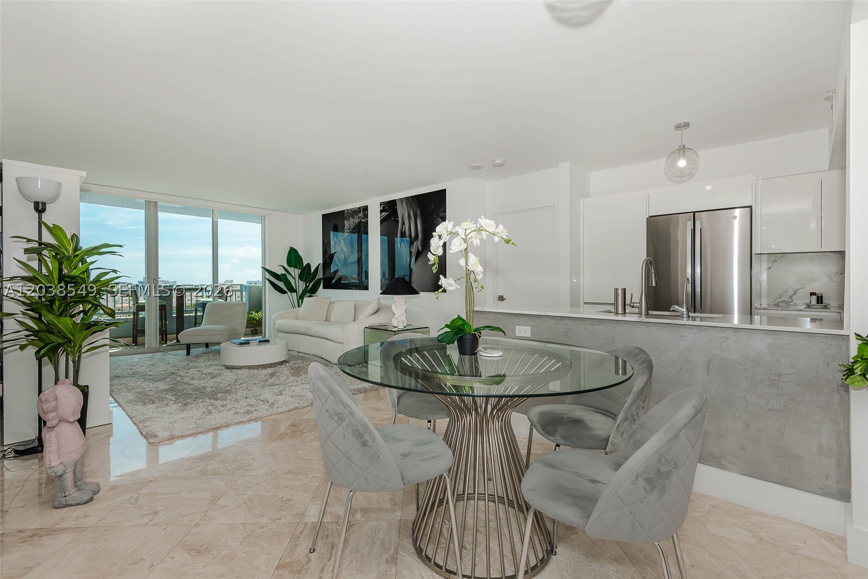 90 Alton Rd #1109 Miami Beach, FL 33139
