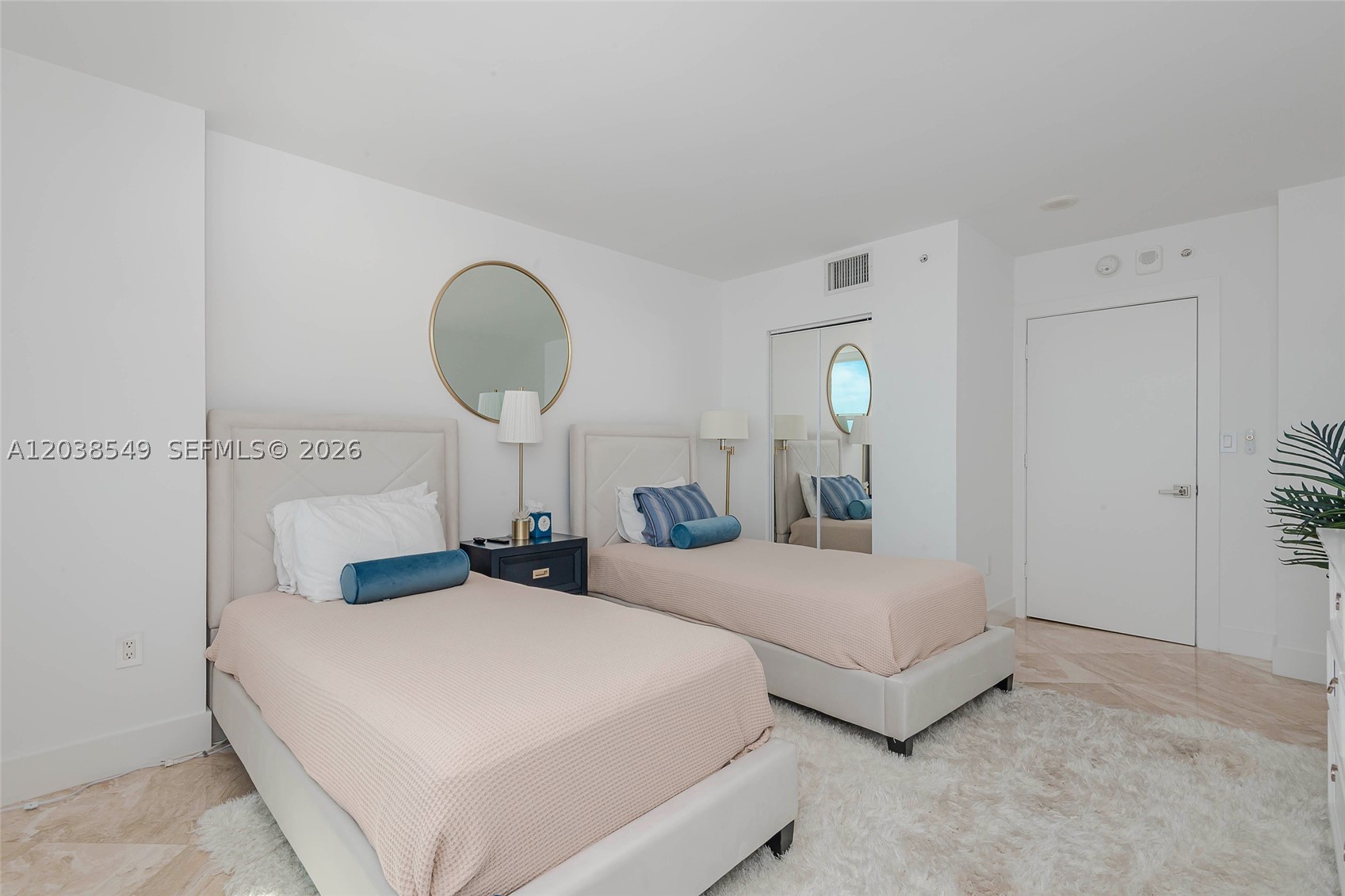 90 Alton Rd #1109 Miami Beach, FL 33139