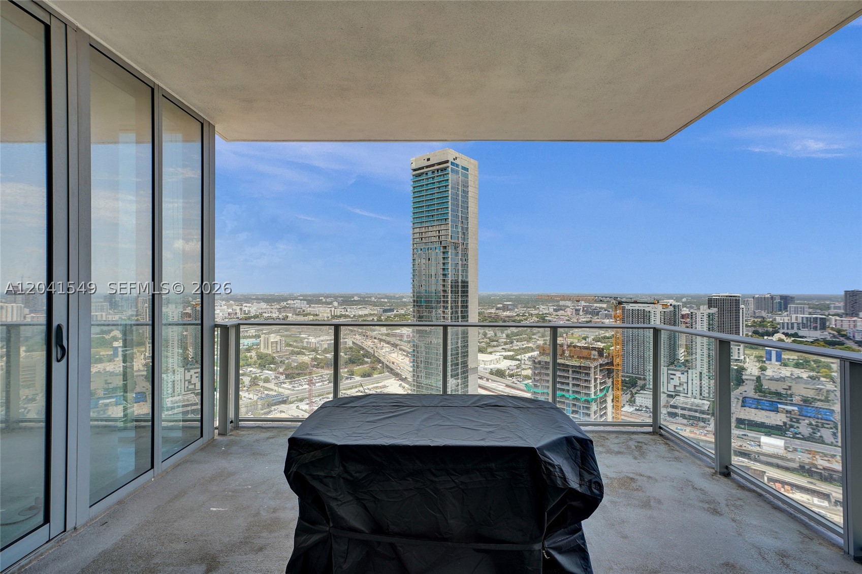 image Paramount Miami Worldcenter13