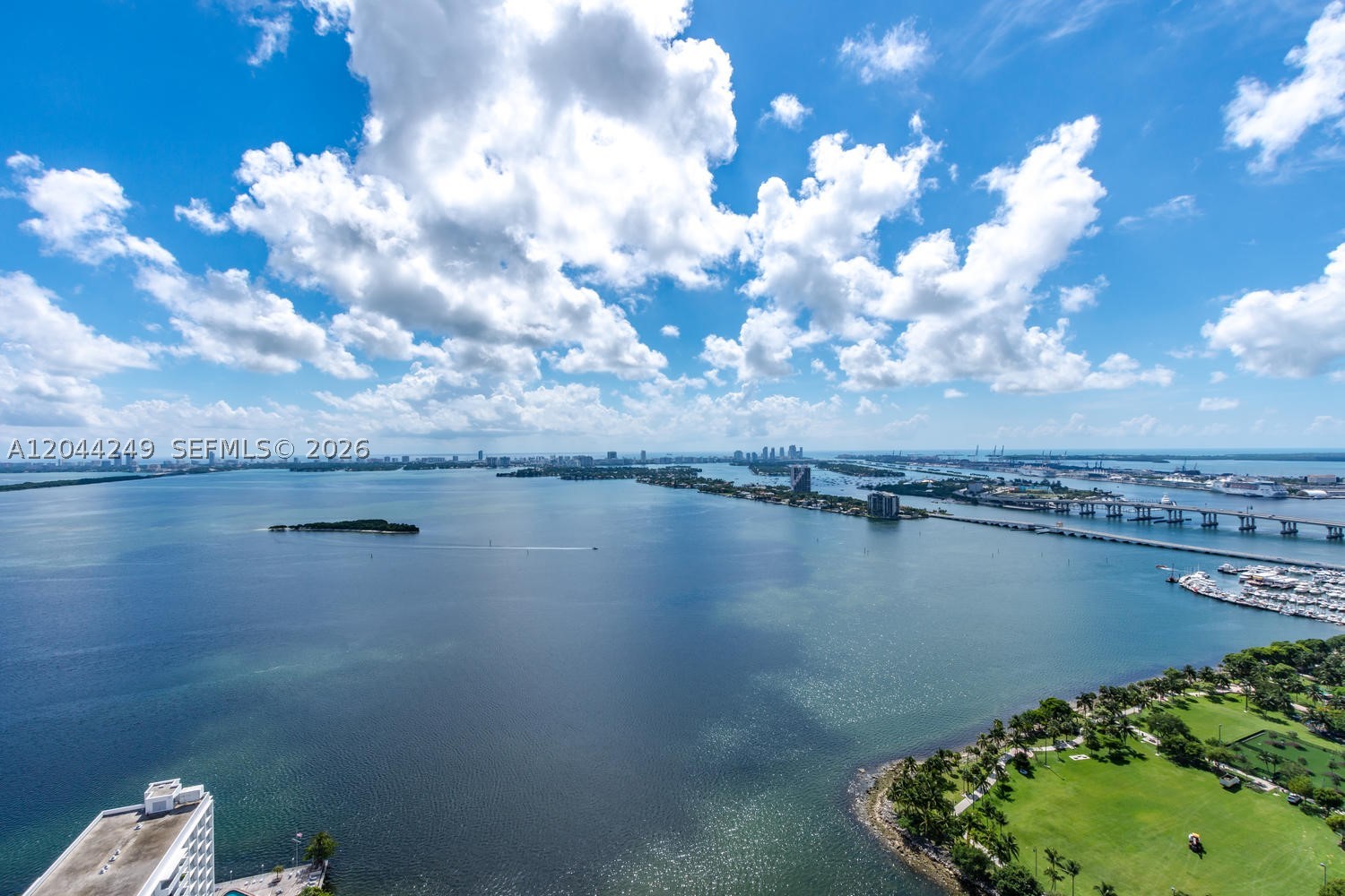 2020 N Bayshore Dr #3904