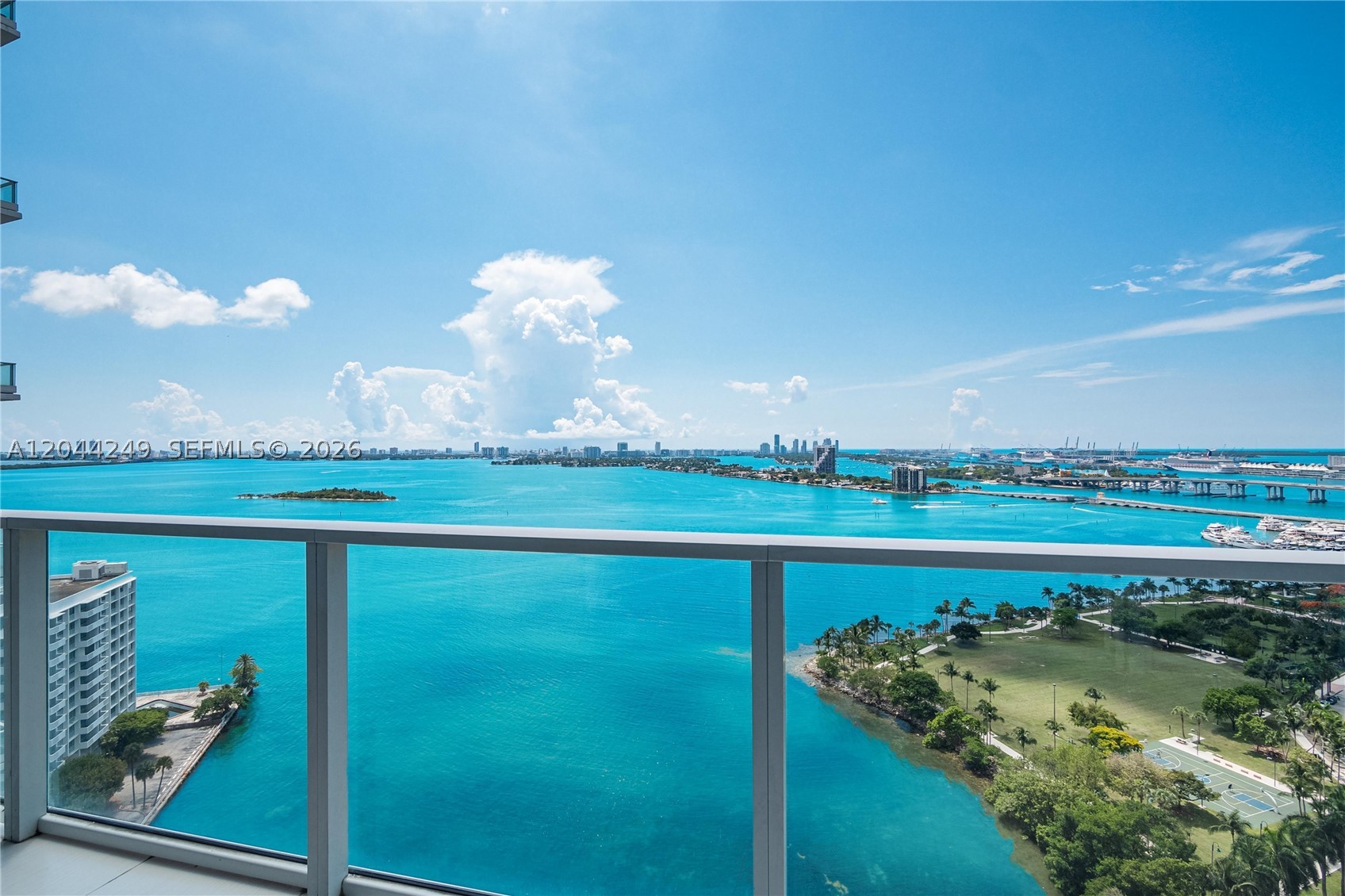 image Paramount Bay22