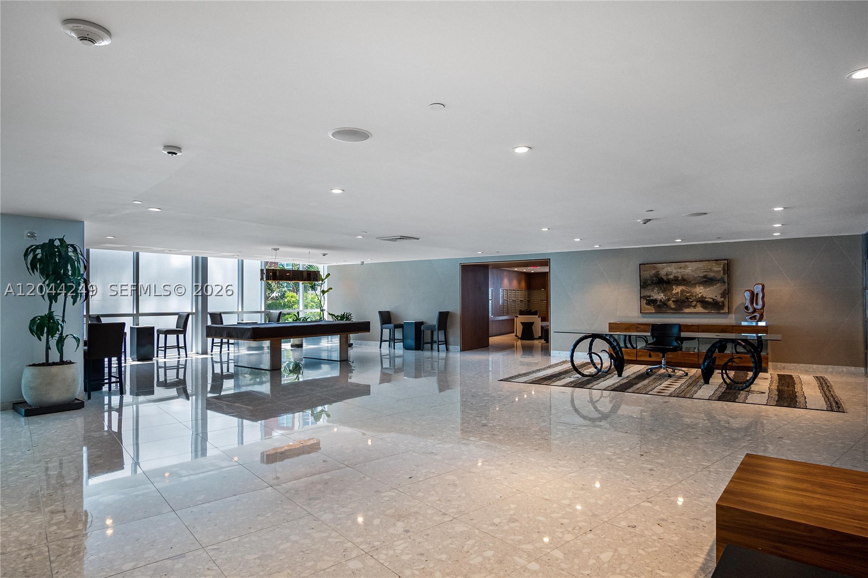 image Paramount Bay36