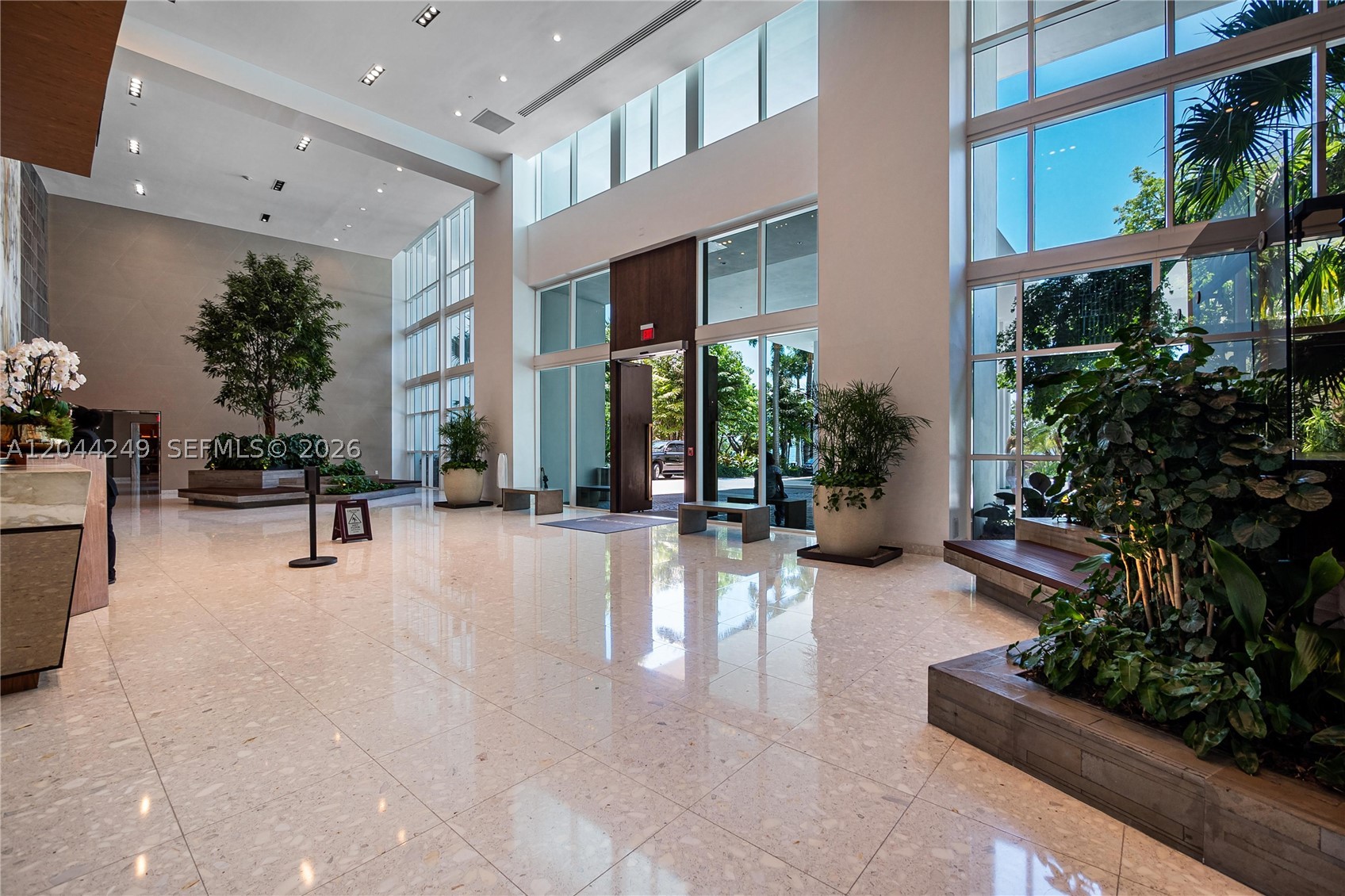 image Paramount Bay39