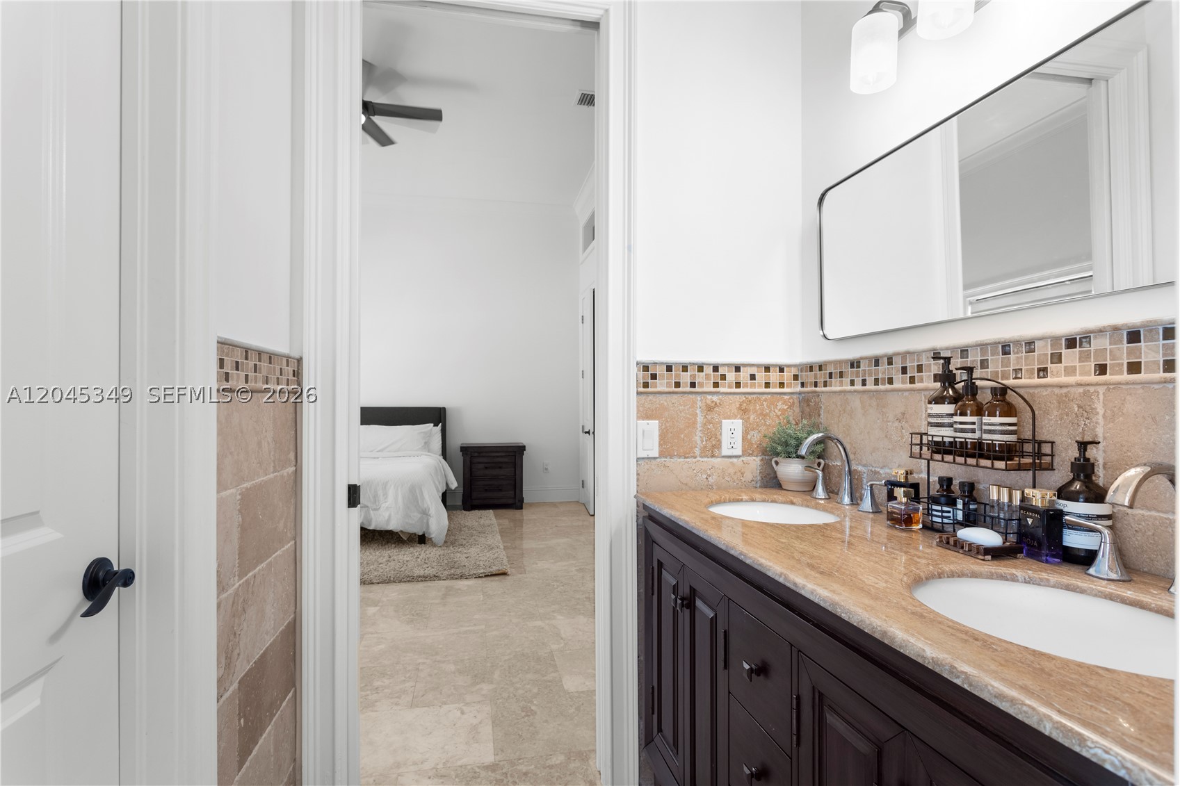 6874 SW 57th Ter Miami, FL 33143