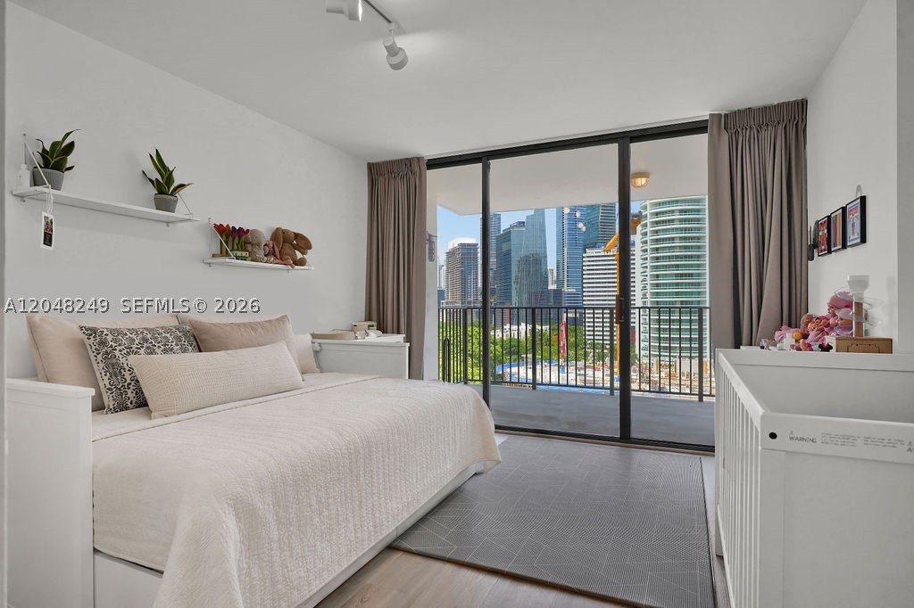 image Brickell Place II15