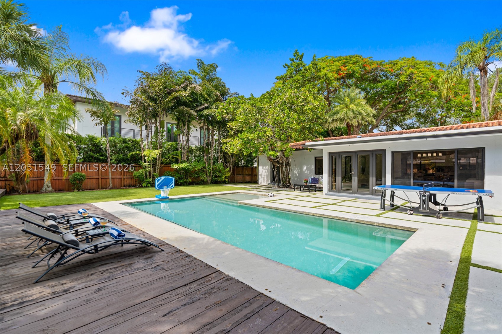 7831 SW 54th Ct Miami, FL 33143