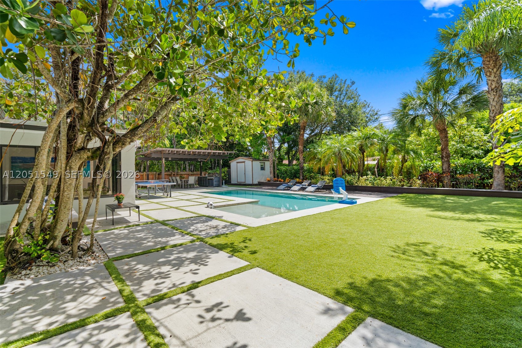 7831 SW 54th Ct Miami, FL 33143