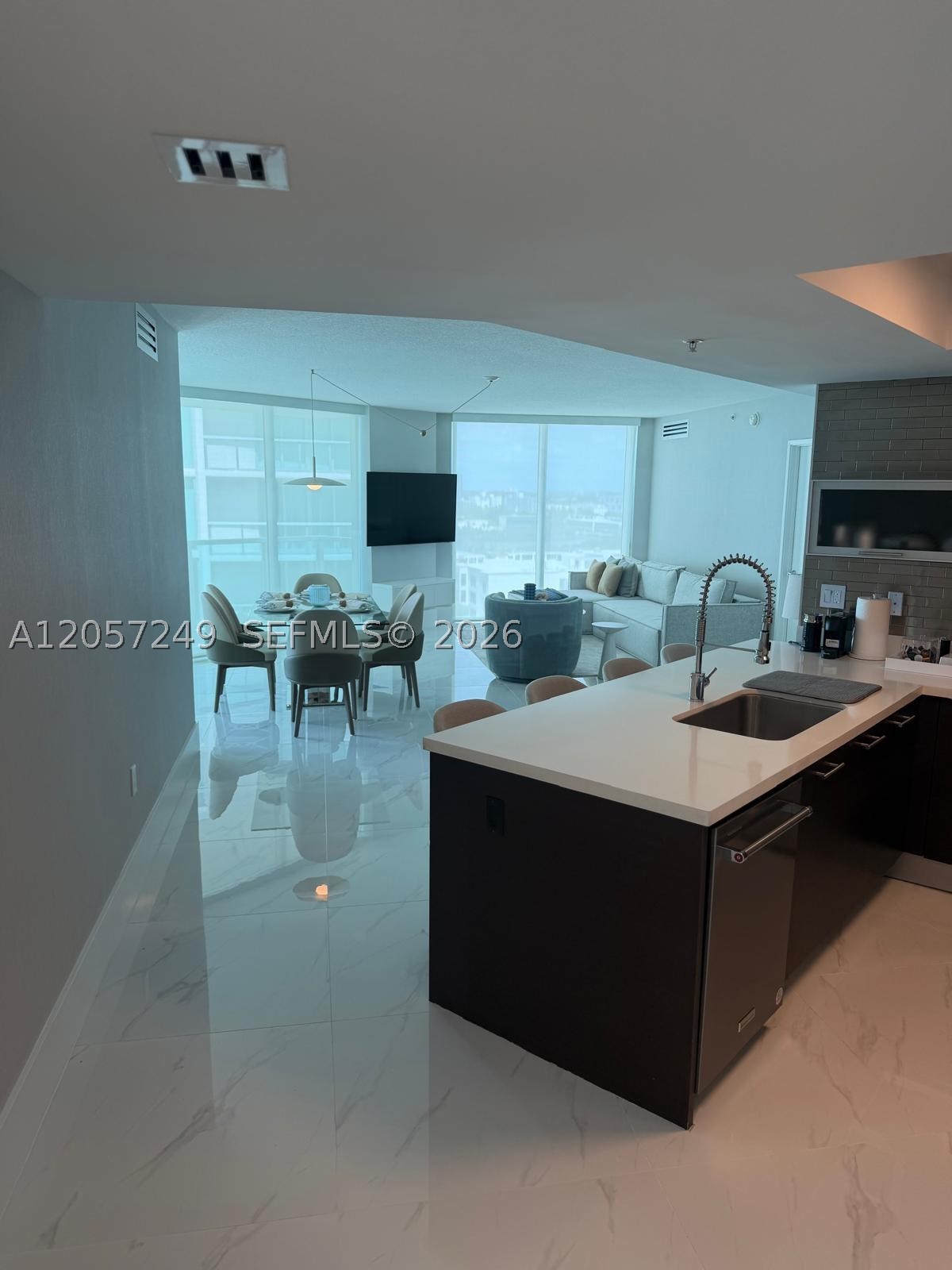 image St Tropez Sunny Isles1