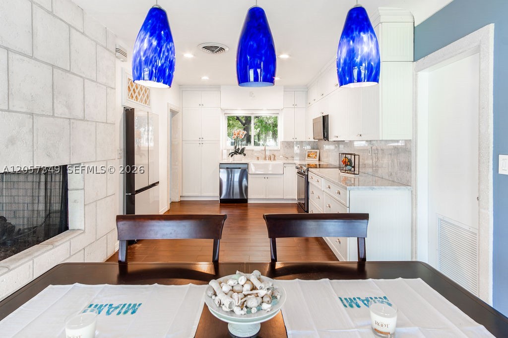 5711 SW 64th Ave South Miami, FL 33143