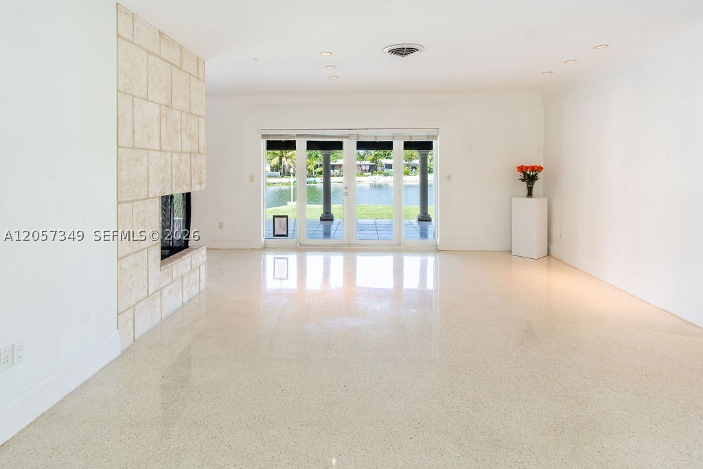 5711 SW 64th Ave South Miami, FL 33143