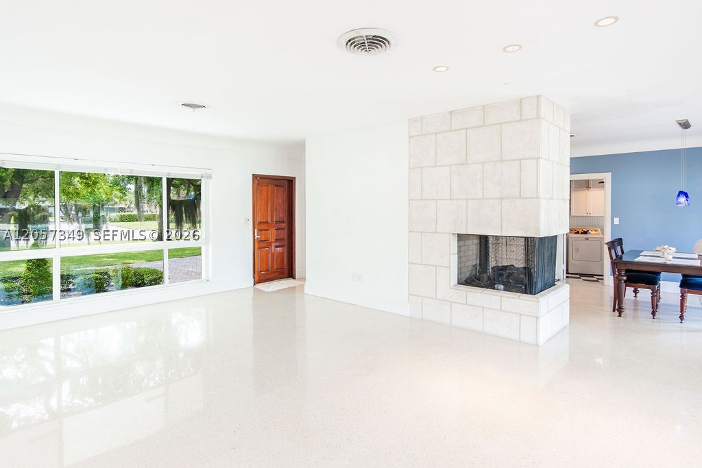 5711 SW 64th Ave South Miami, FL 33143
